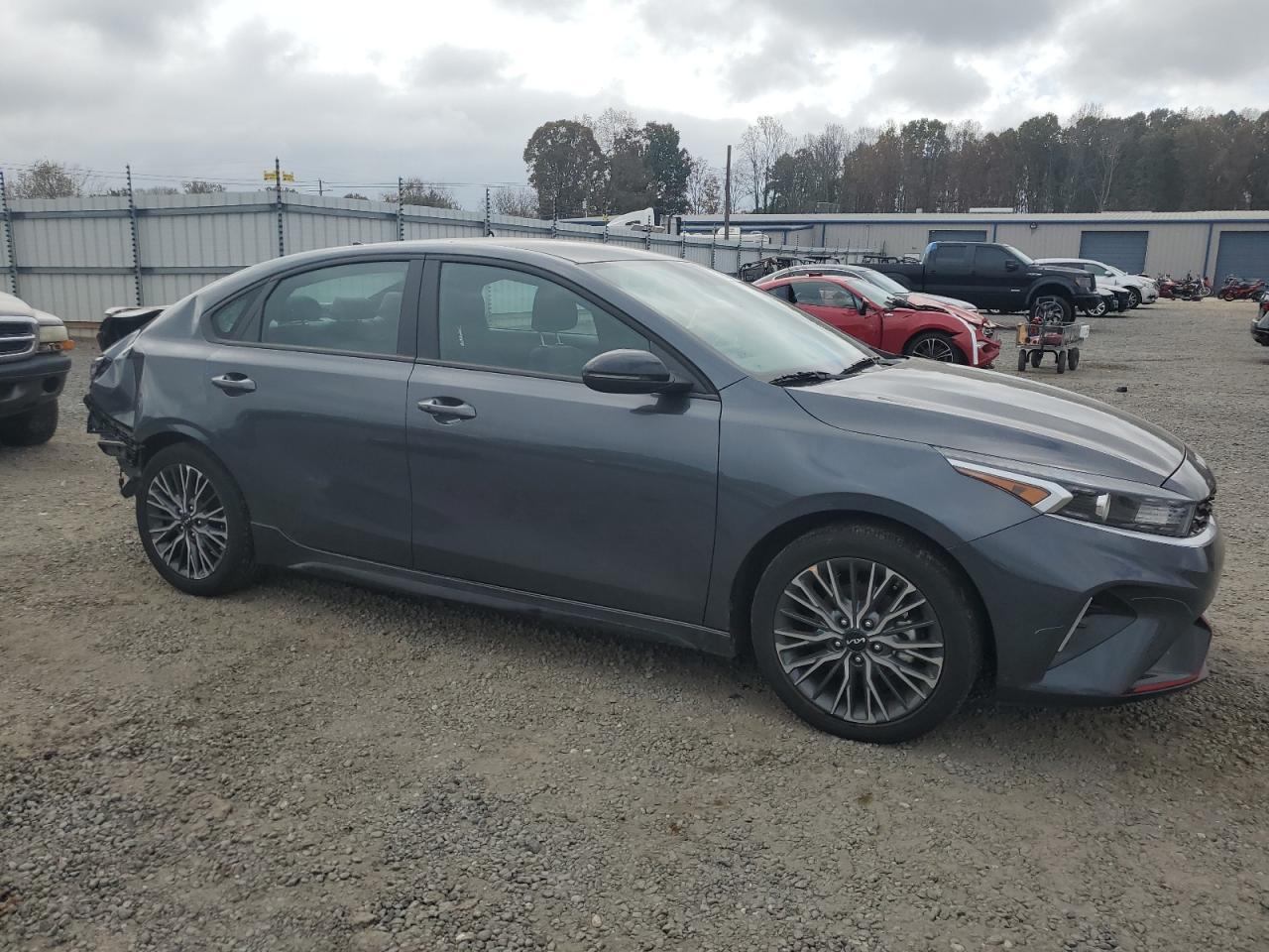 2023 Kia Forte - Image 4