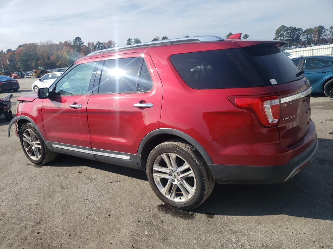 2016 Ford Explorer - Image 2
