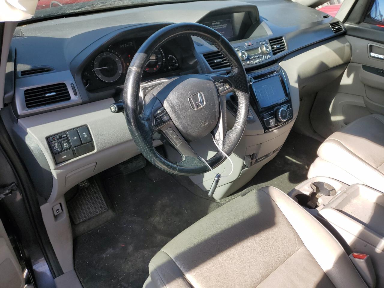 2016 Honda Odyssey - Image 8