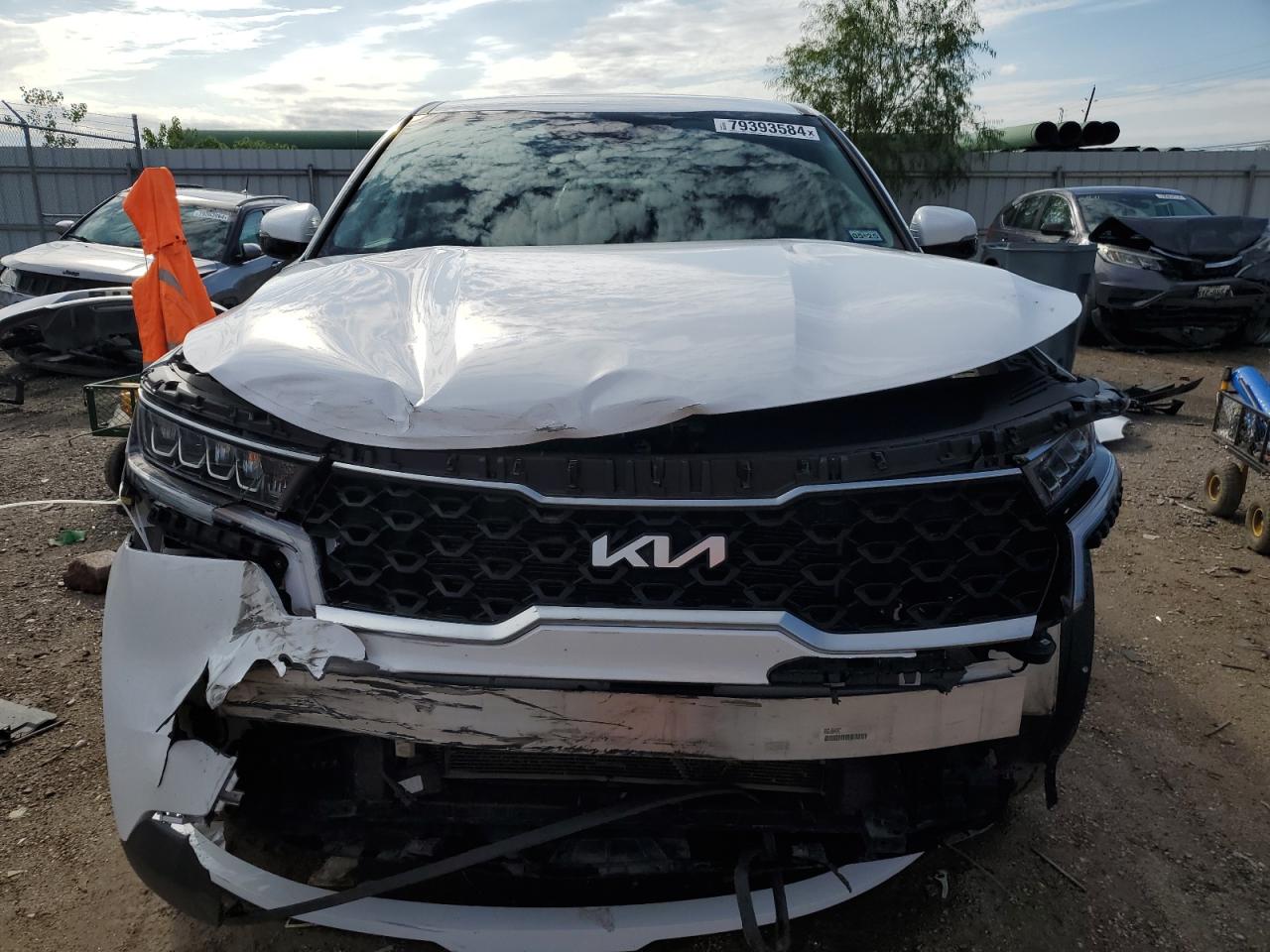 VIN 5XYRGDLCXNG105209 2022 KIA SORENTO no.5