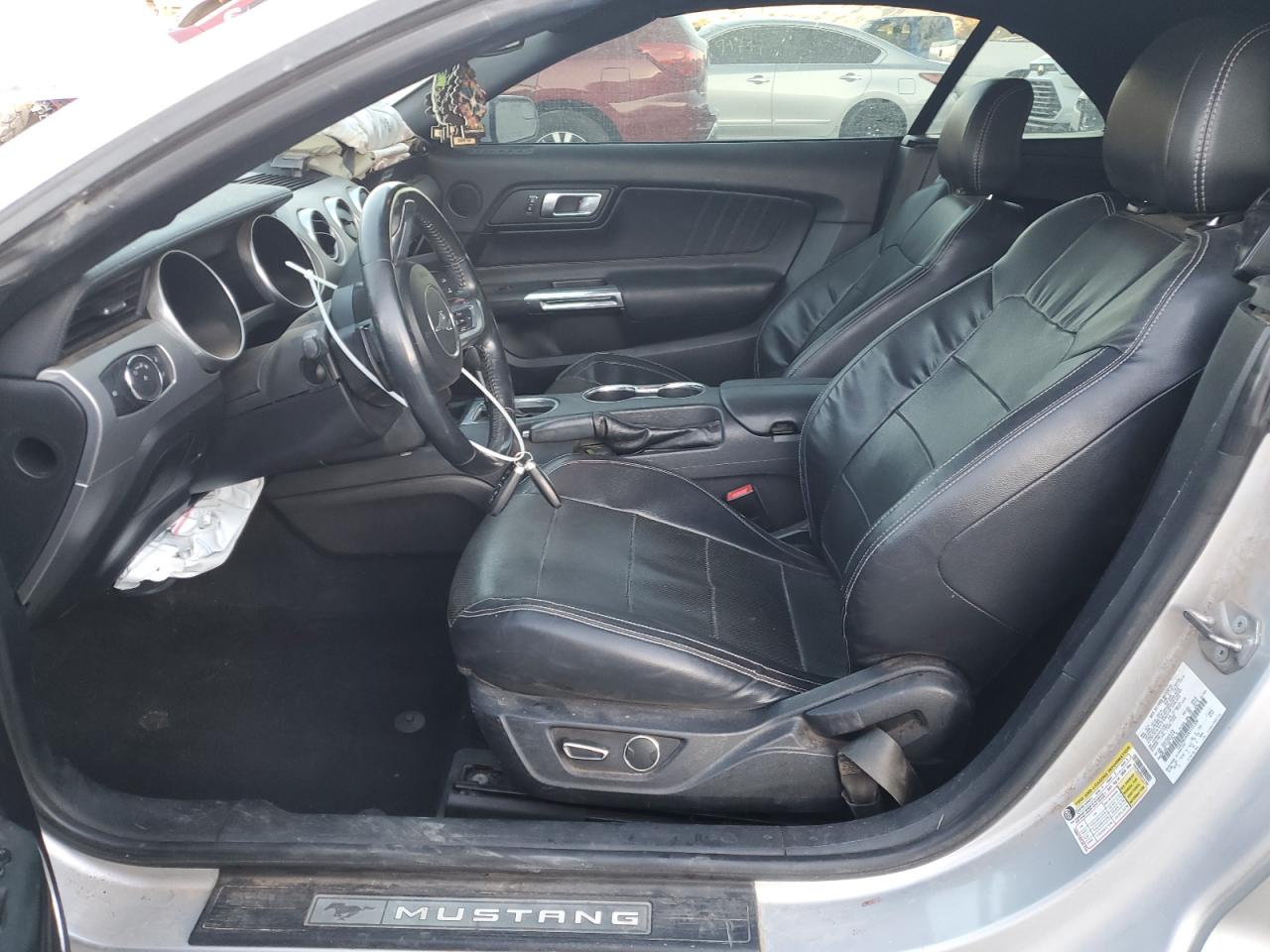 2019 Ford Mustang - Image 7