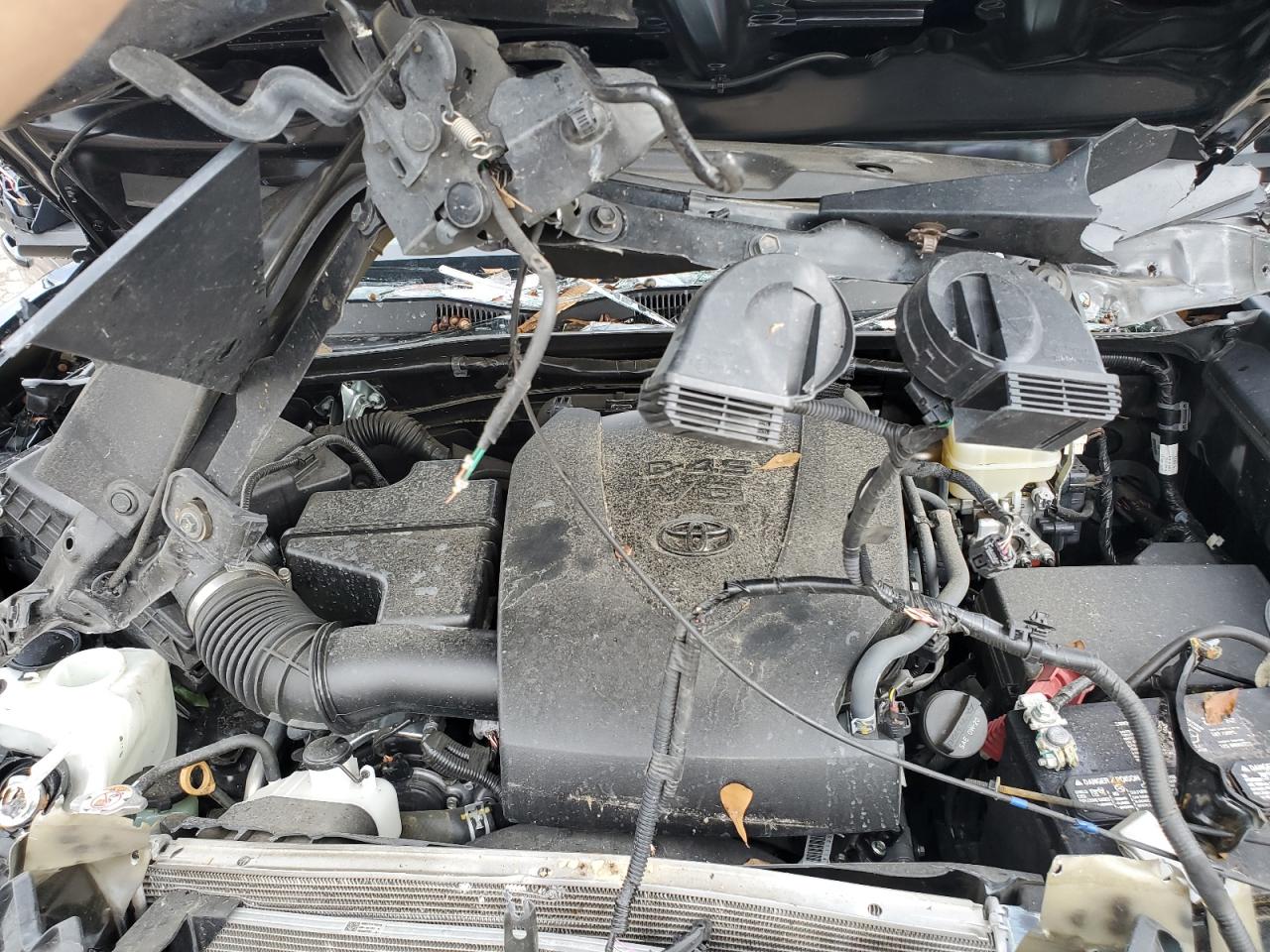 2019 Toyota Tacoma - Image 11