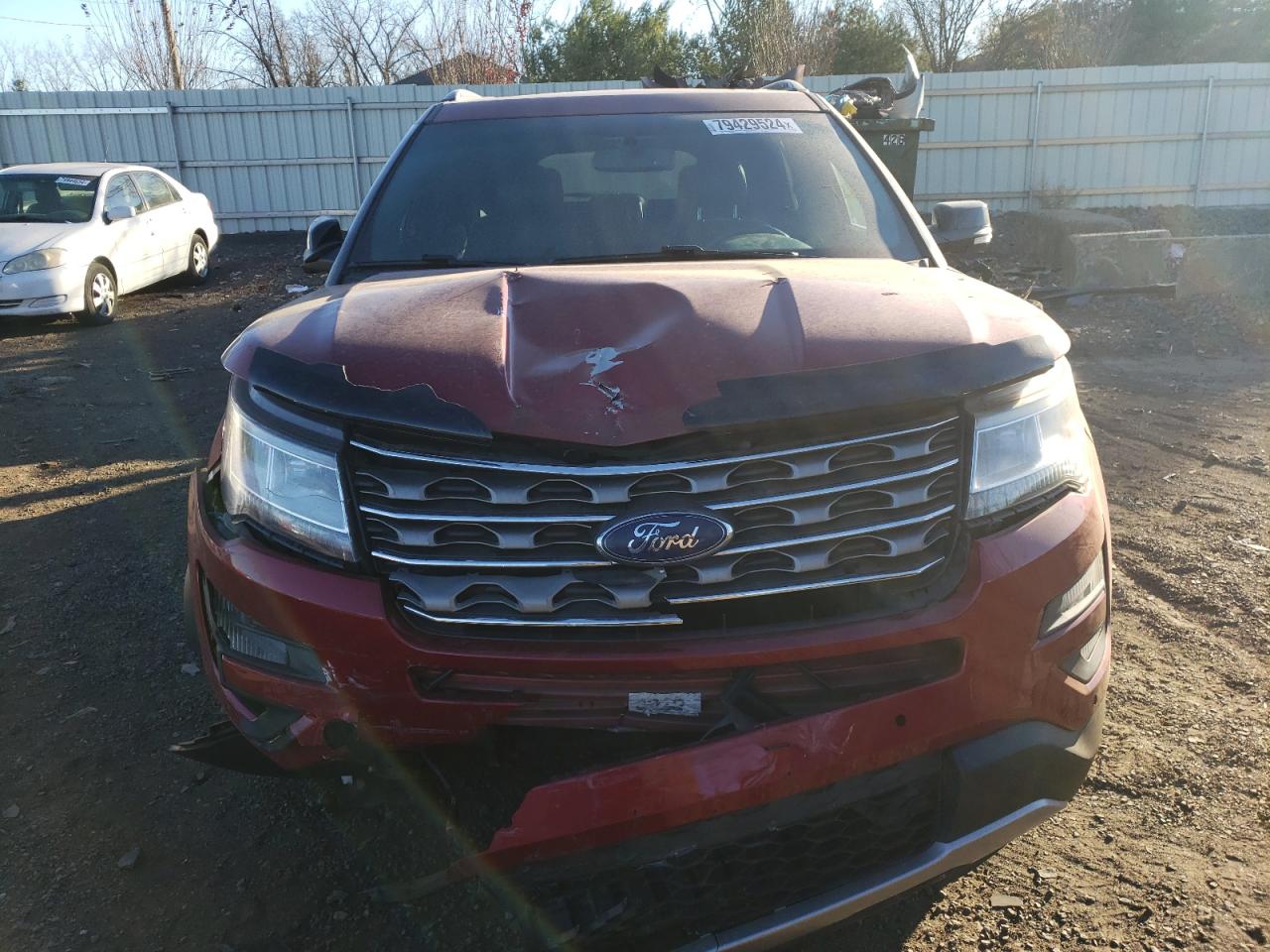 VIN 1FM5K8D84HGA72350 2017 FORD EXPLORER no.5