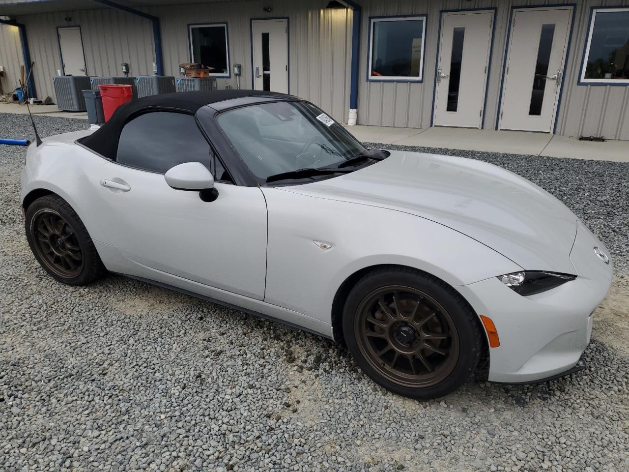 VIN JM1NDAD71G0107074 2016 MAZDA MX5 no.4