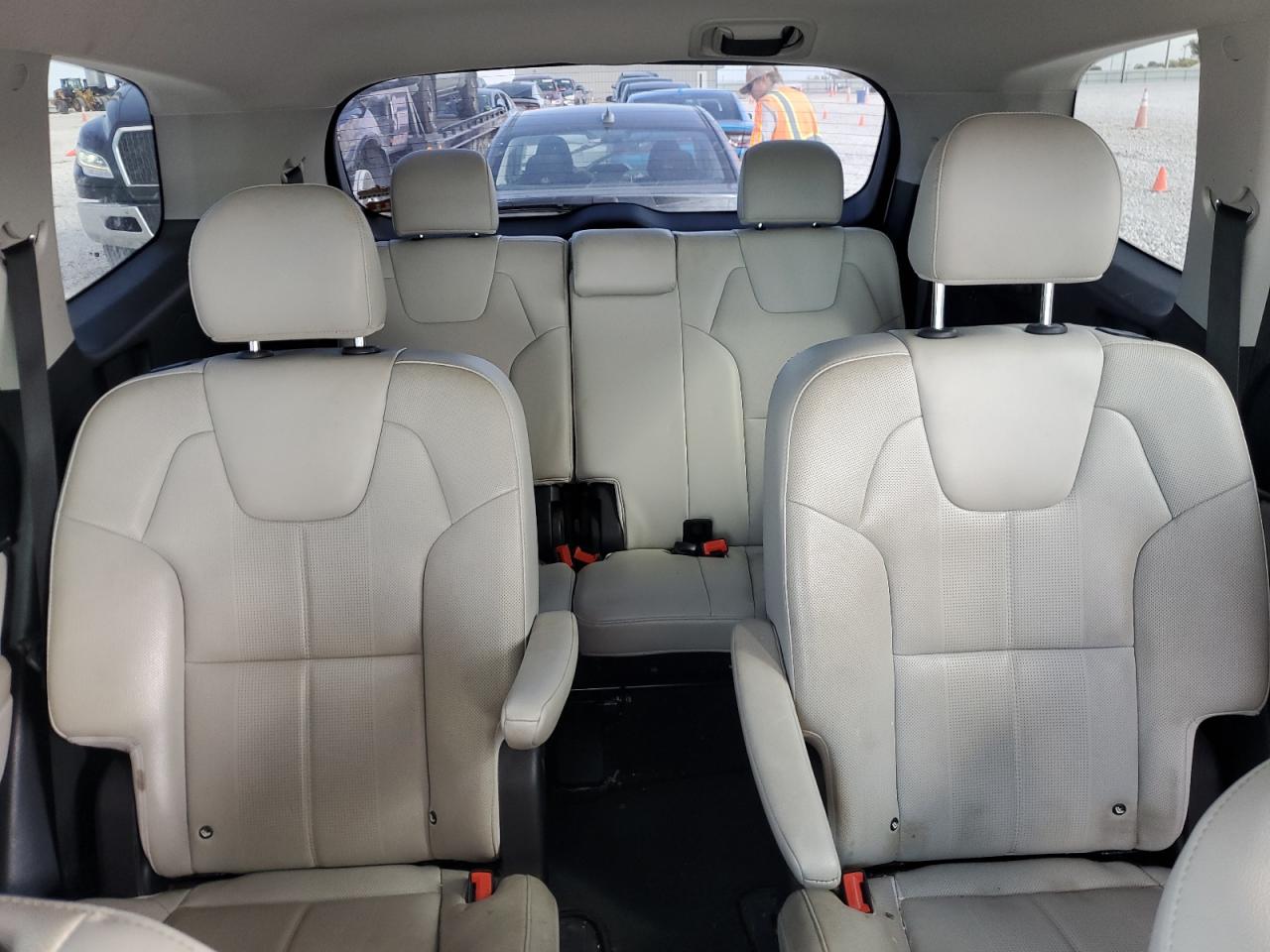 2020 Kia Telluride - Image 10