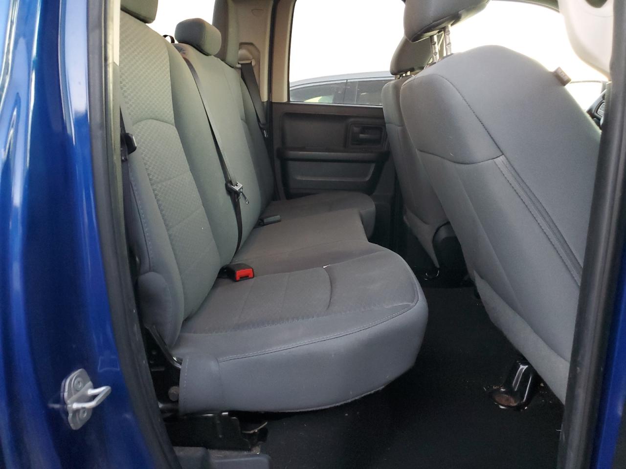 2014 RAM 1500 - Image 10