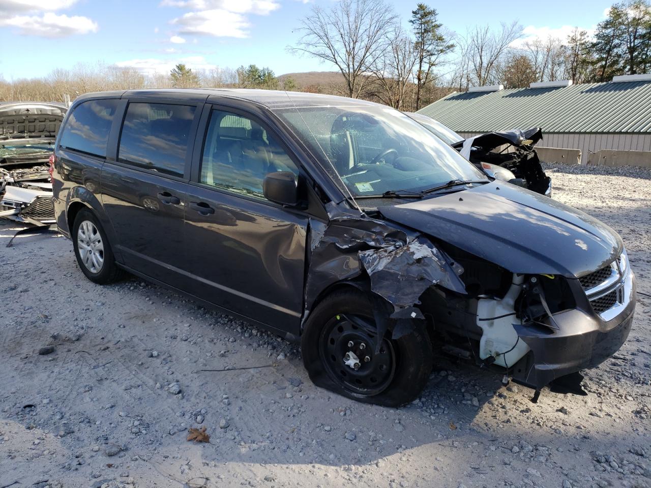 VIN 2C4RDGBG4KR790636 2019 DODGE CARAVAN no.4