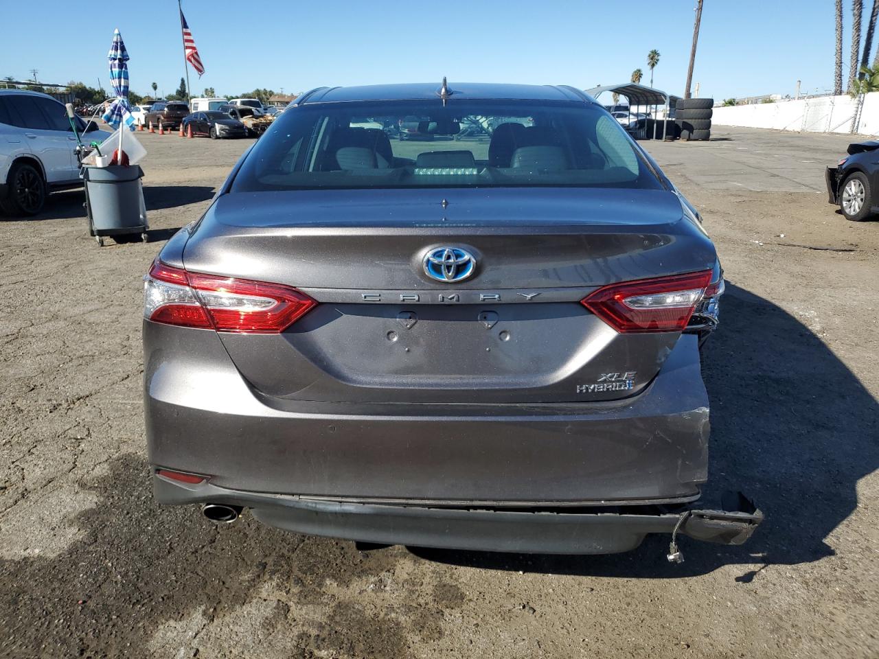 2018 Toyota Camry Hybrid VIN: 4T1B21HK1JU009648 Lot: 79939474