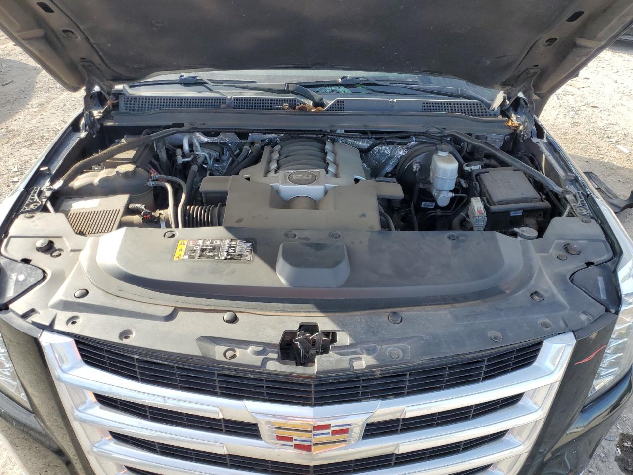 2018 Cadillac Escalade - Image 13