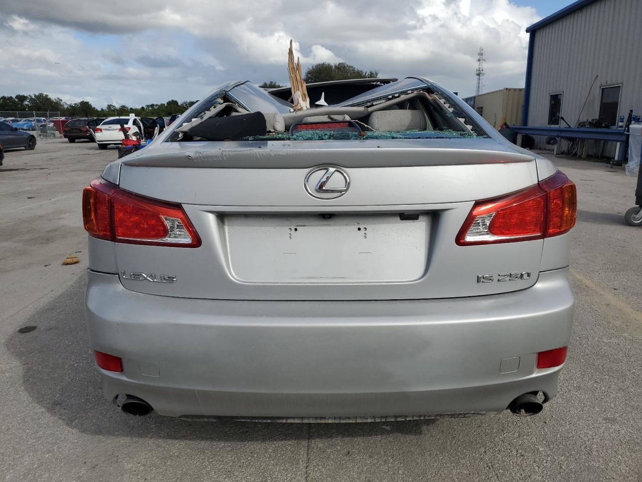 2009 Lexus IS - Image 6