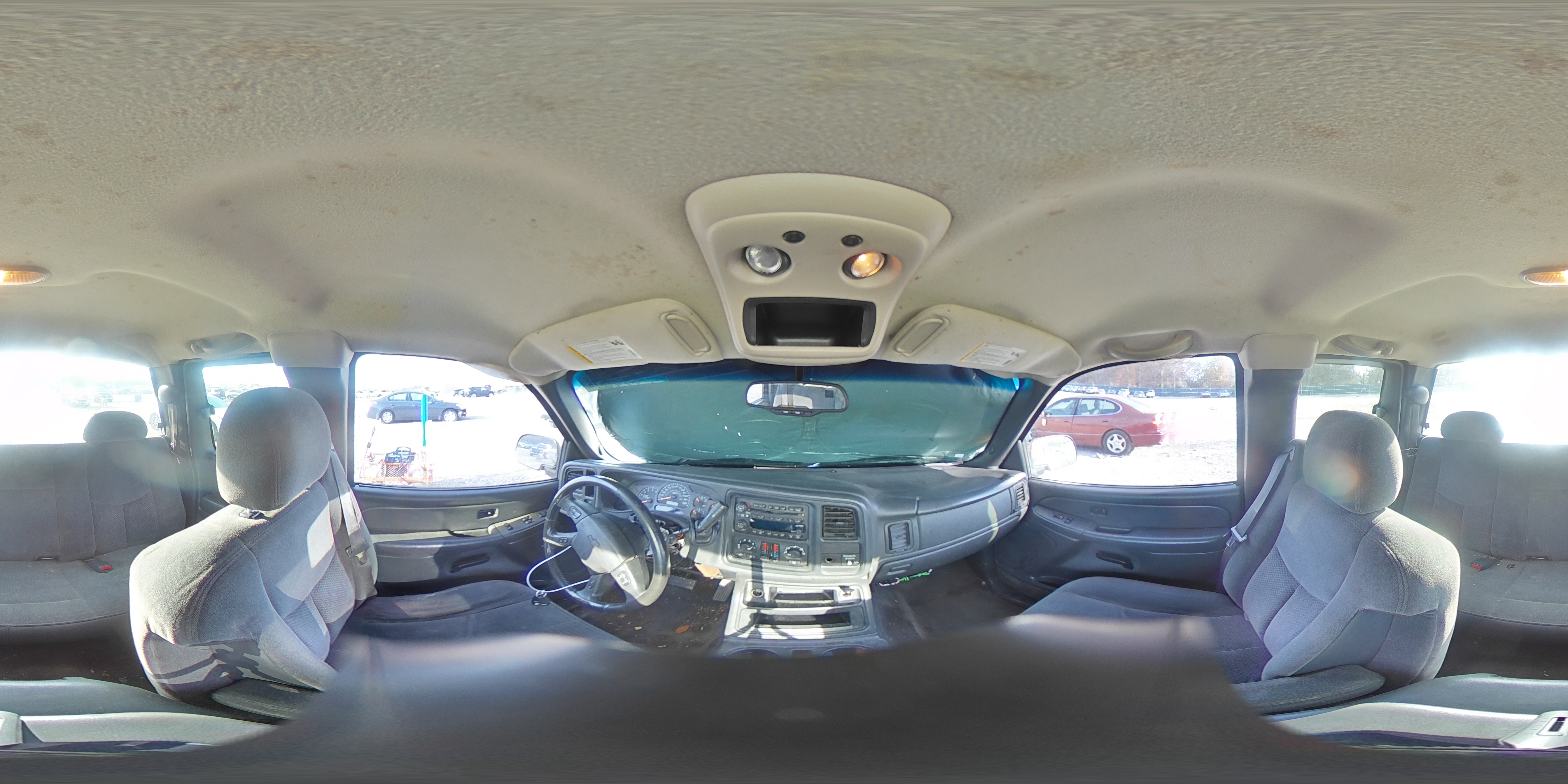 2004 Chevrolet Silverado - Image 13