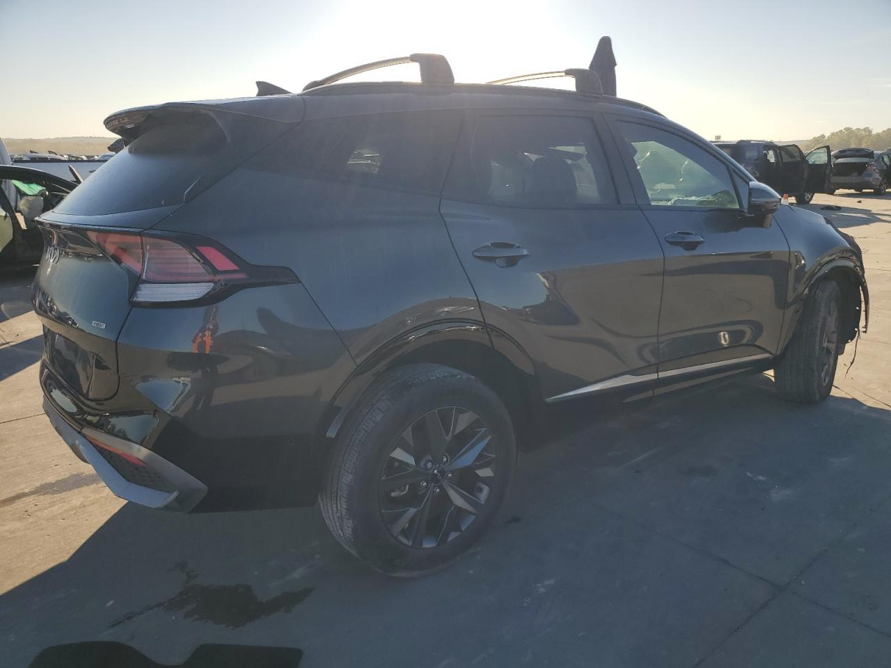 2023 Kia Sportage - Image 3
