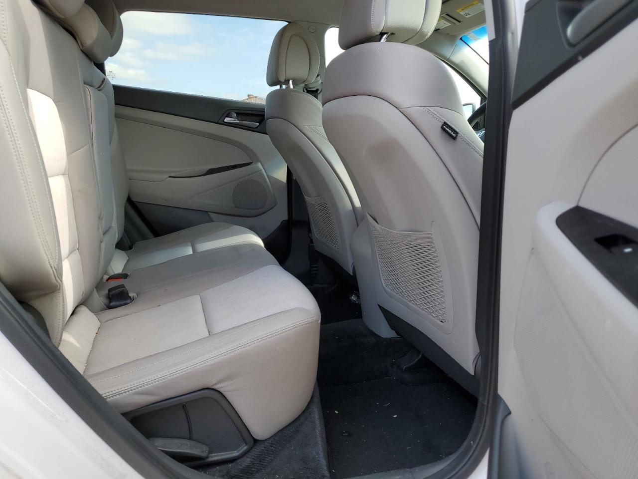 2016 Hyundai Tucson - Image 11