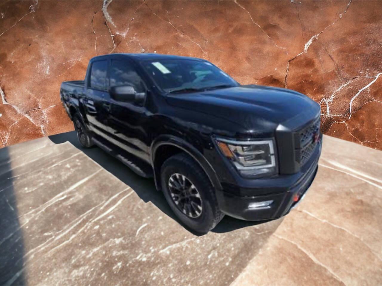 2024 Nissan Titan - Image 3