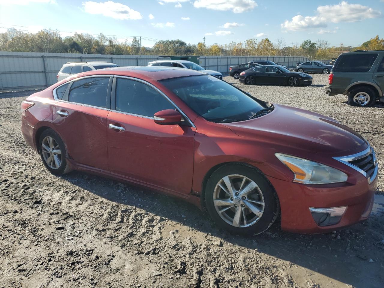 2015 Nissan Altima - Image 4