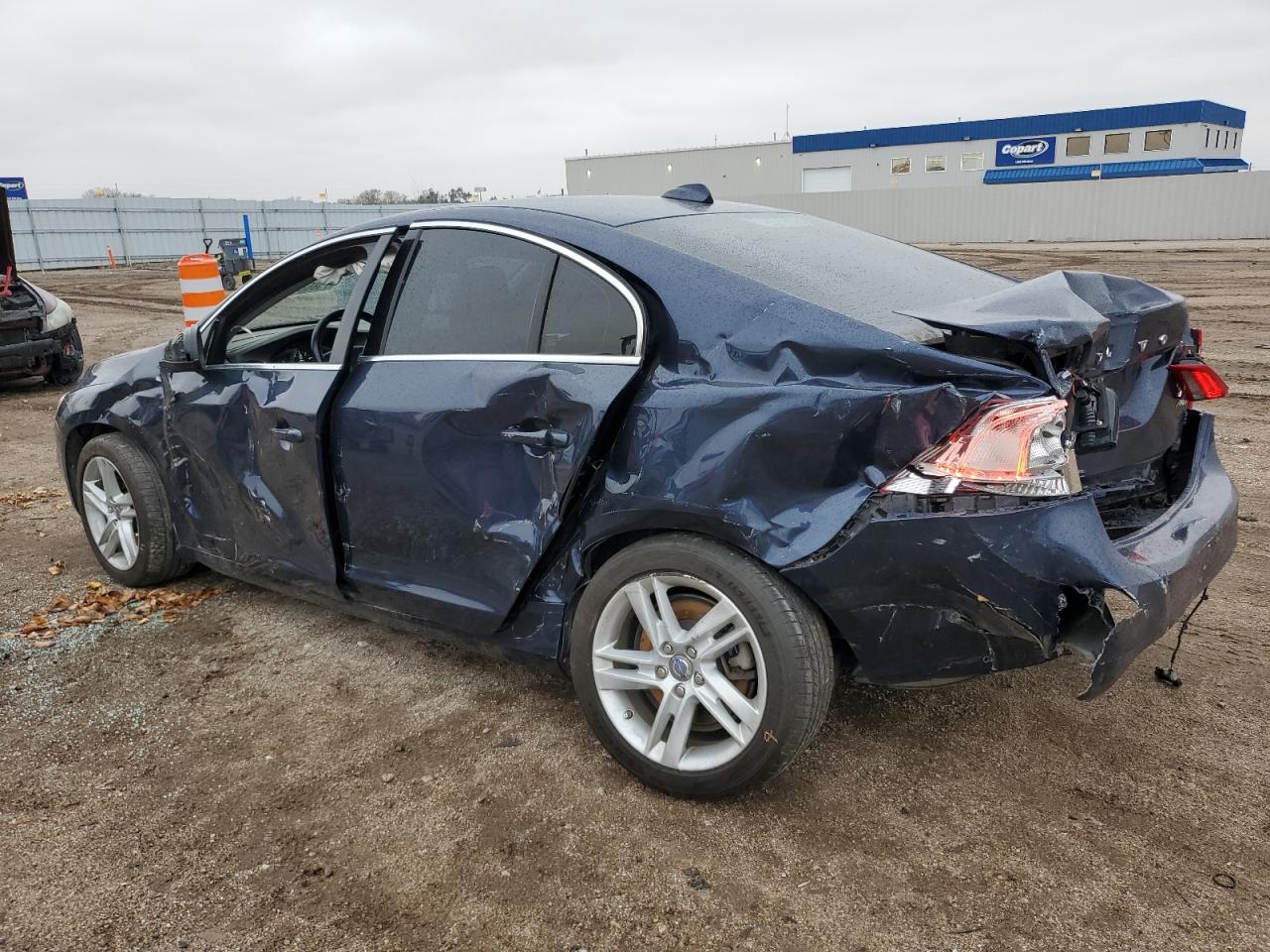 2015 Volvo S60 - Image 2