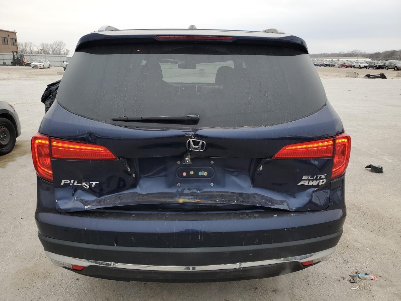 2016 Honda Pilot - Image 6
