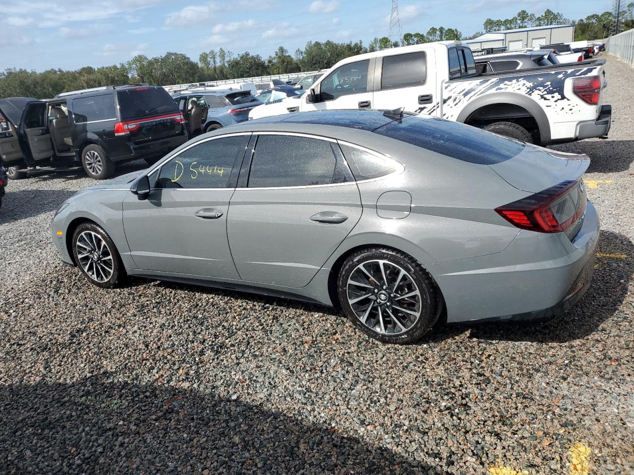 2020 Hyundai Sonata - Image 2