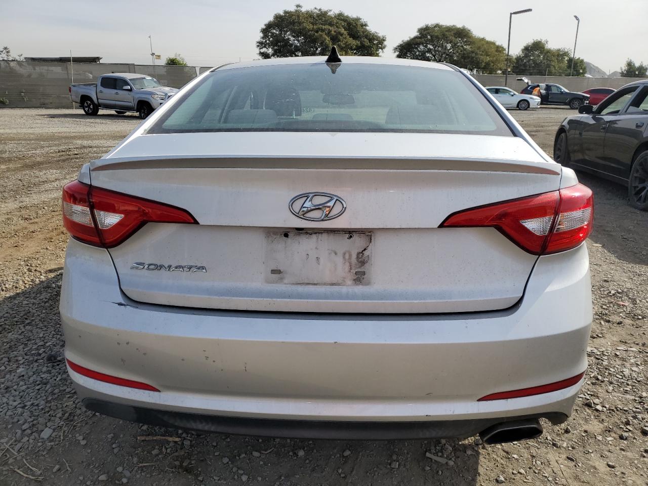2016 Hyundai Sonata - Image 6