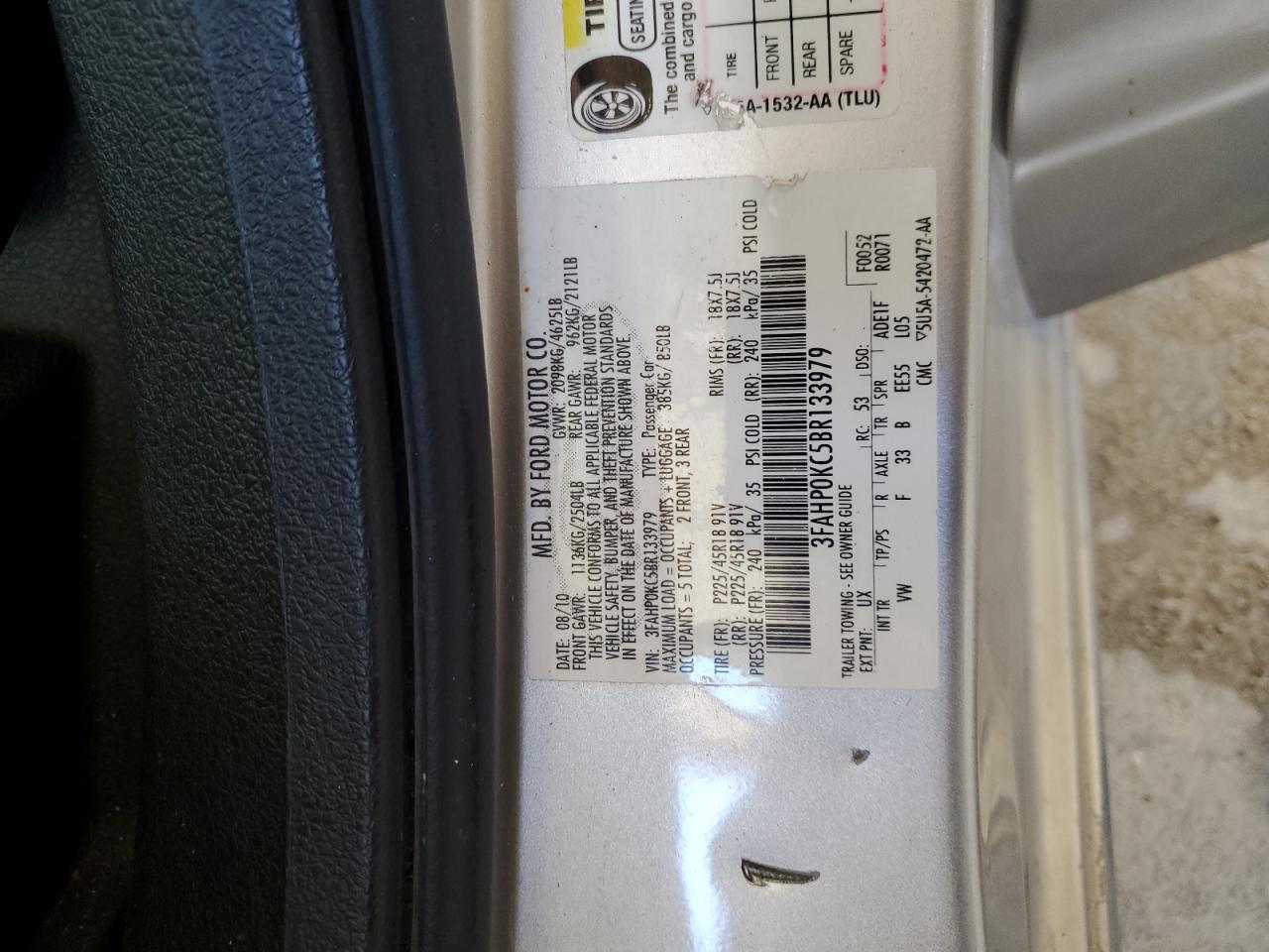 2011 Ford Fusion - Image 12