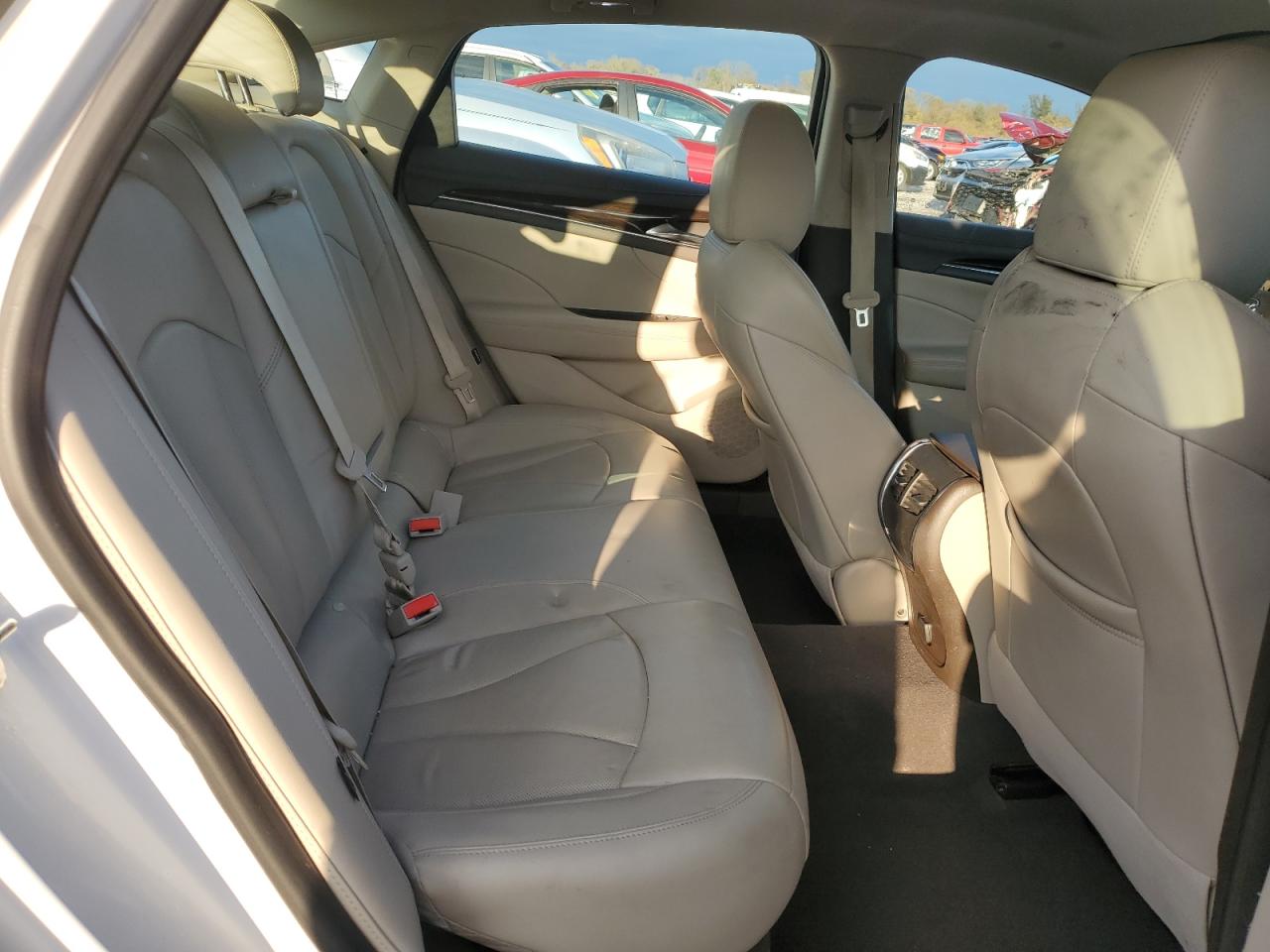 2018 Buick LaCrosse - Image 10