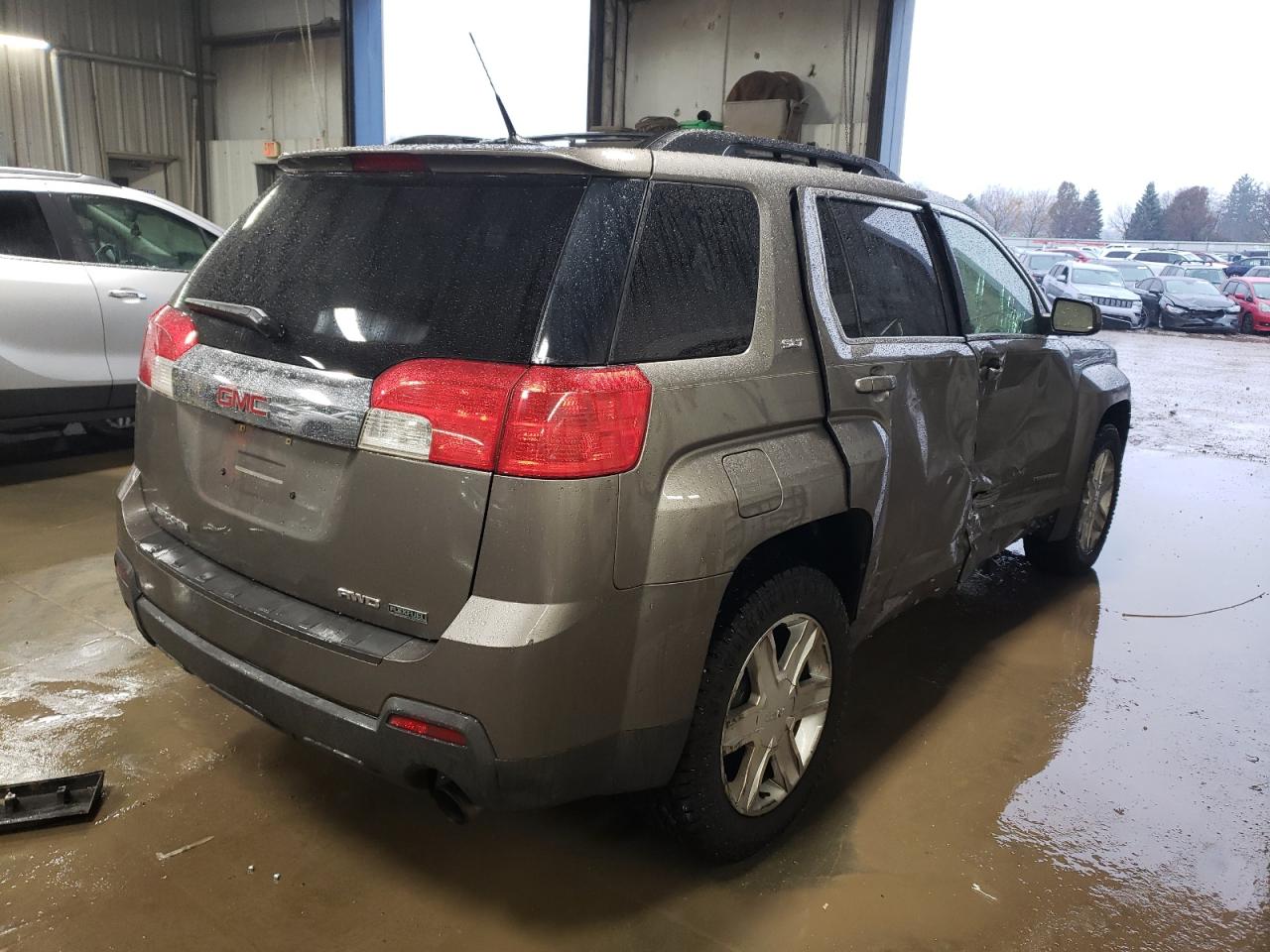 2011 GMC Terrain - Image 3