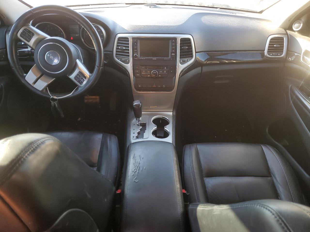 2011 Jeep Grand Cherokee - Image 8