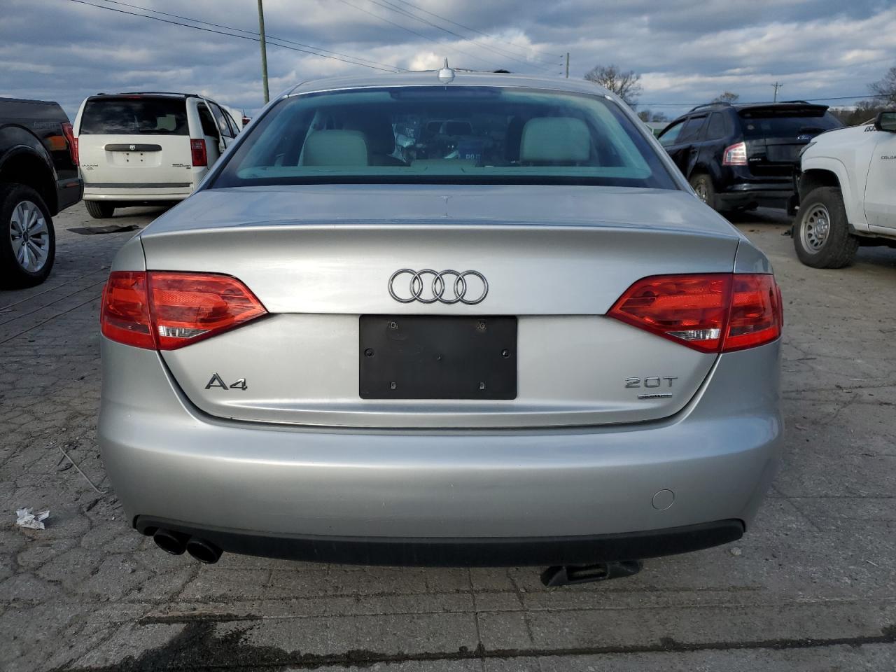 2011 Audi A4 Premium VIN: WAUBFAFL2BN040601 Lot: 81089304