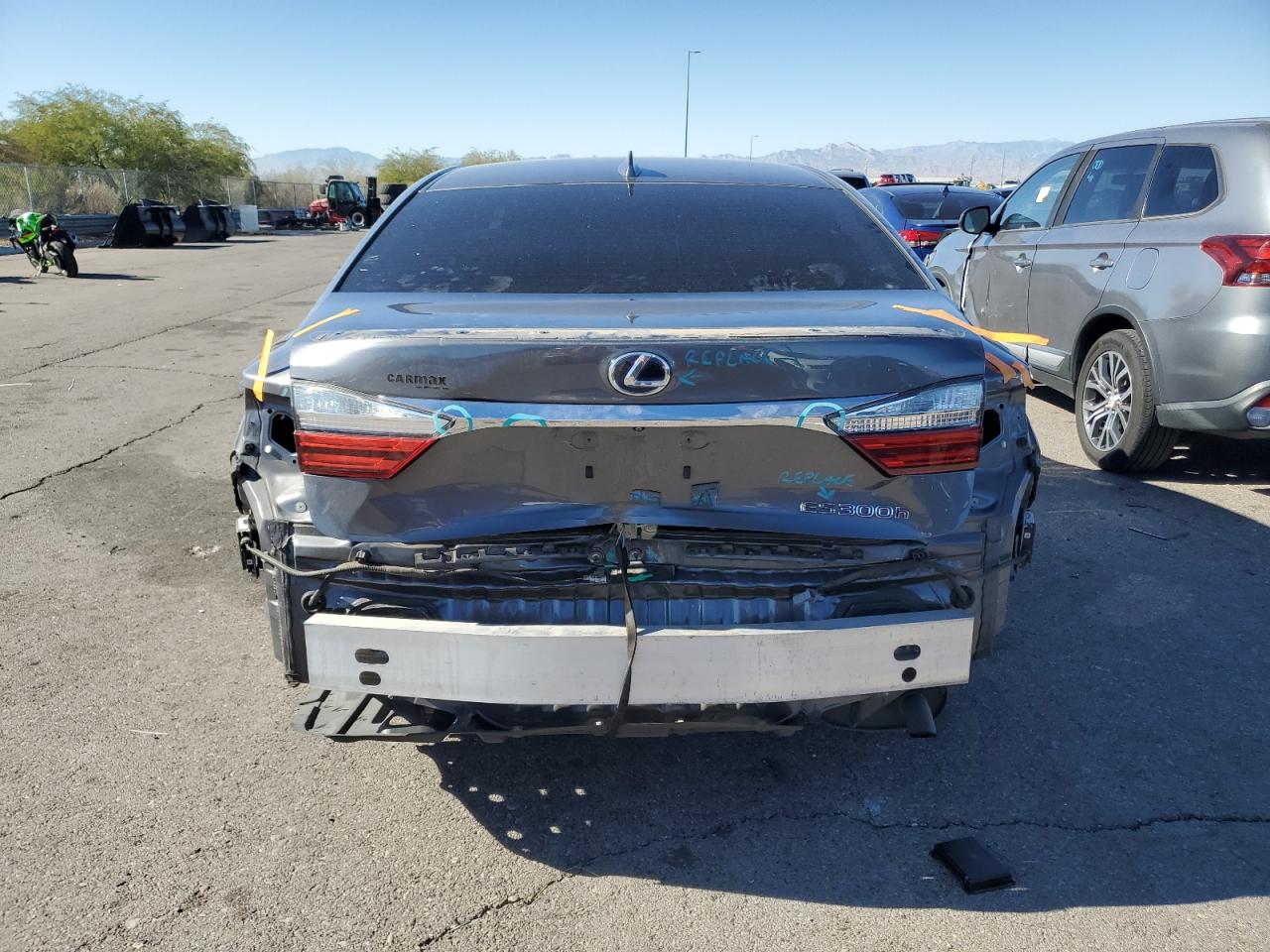 2017 Lexus ES - Image 6