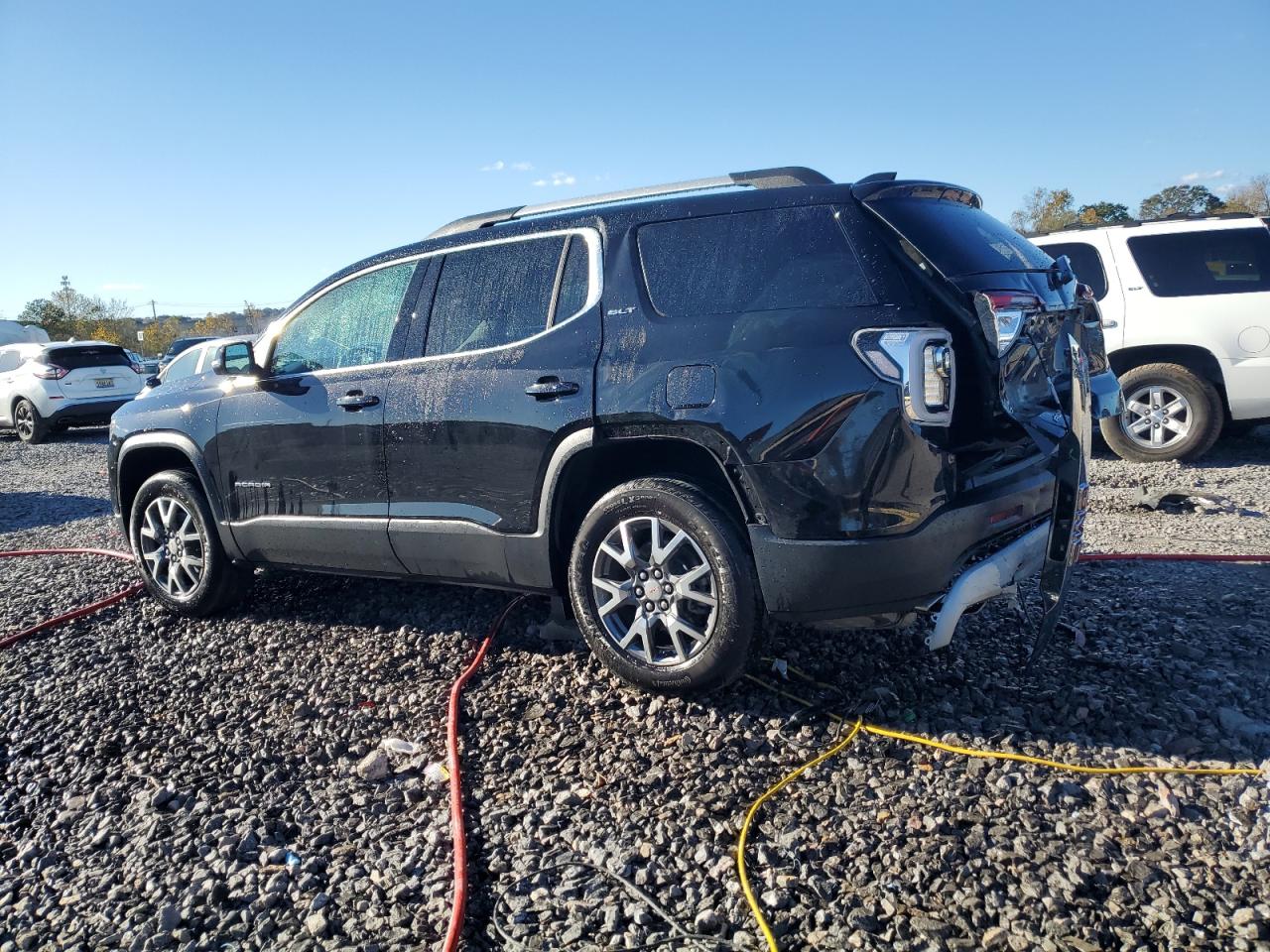 2022 GMC Acadia - Image 2