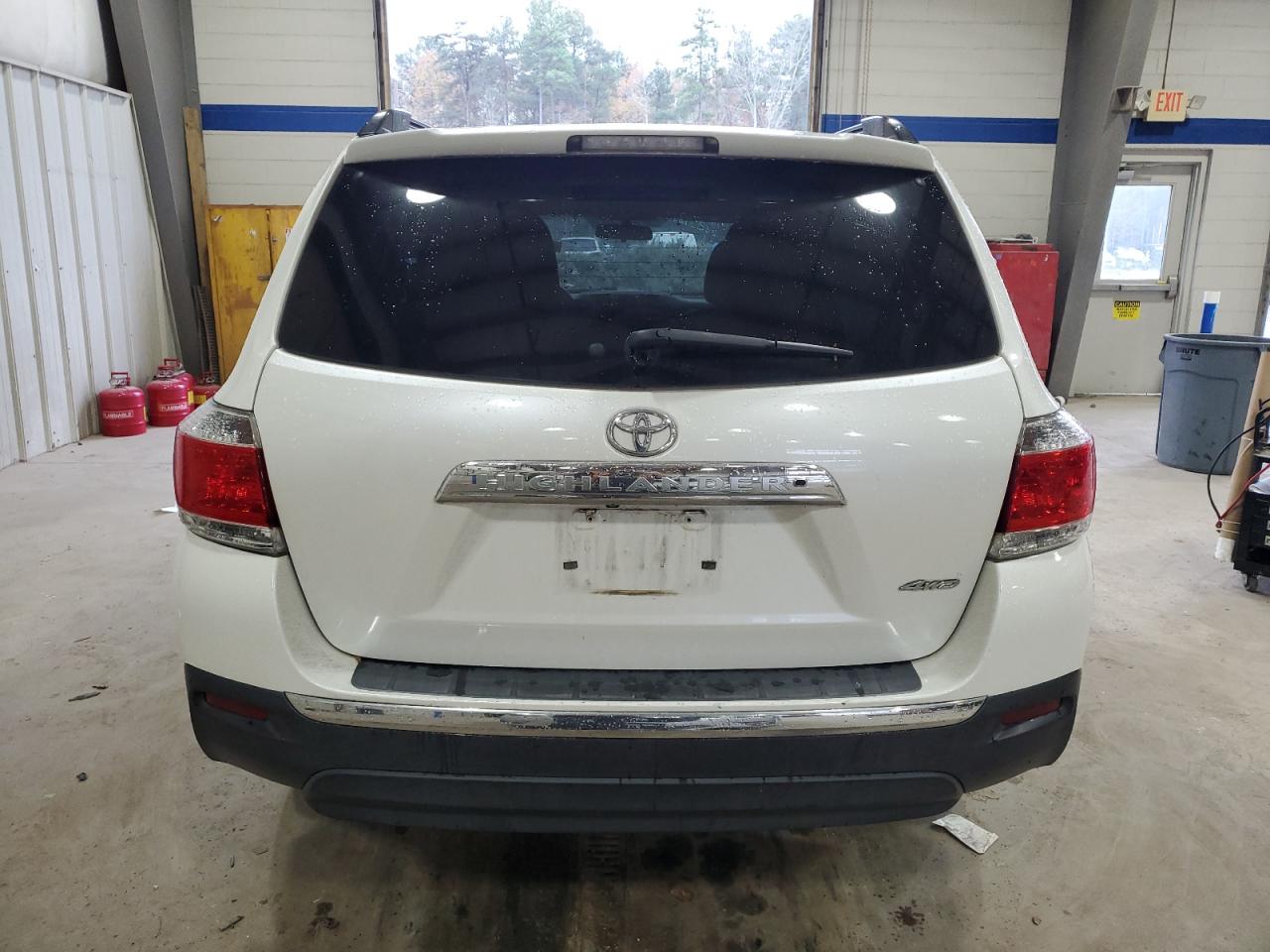 VIN 5TDBK3EH8DS188790 2013 TOYOTA HIGHLANDER no.6