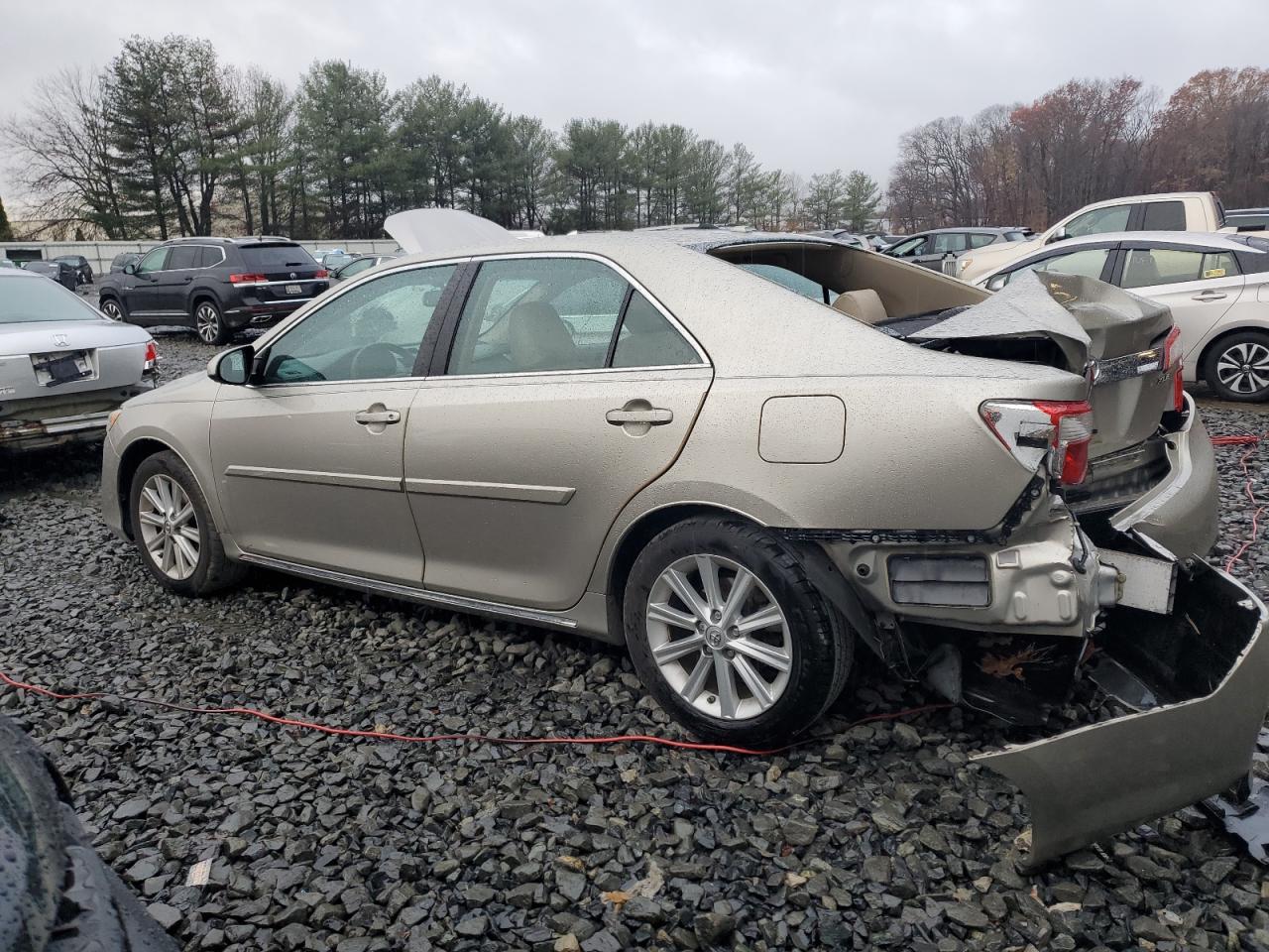 2014 Toyota Camry L VIN: 4T4BF1FK8ER338592 Lot: 81159464