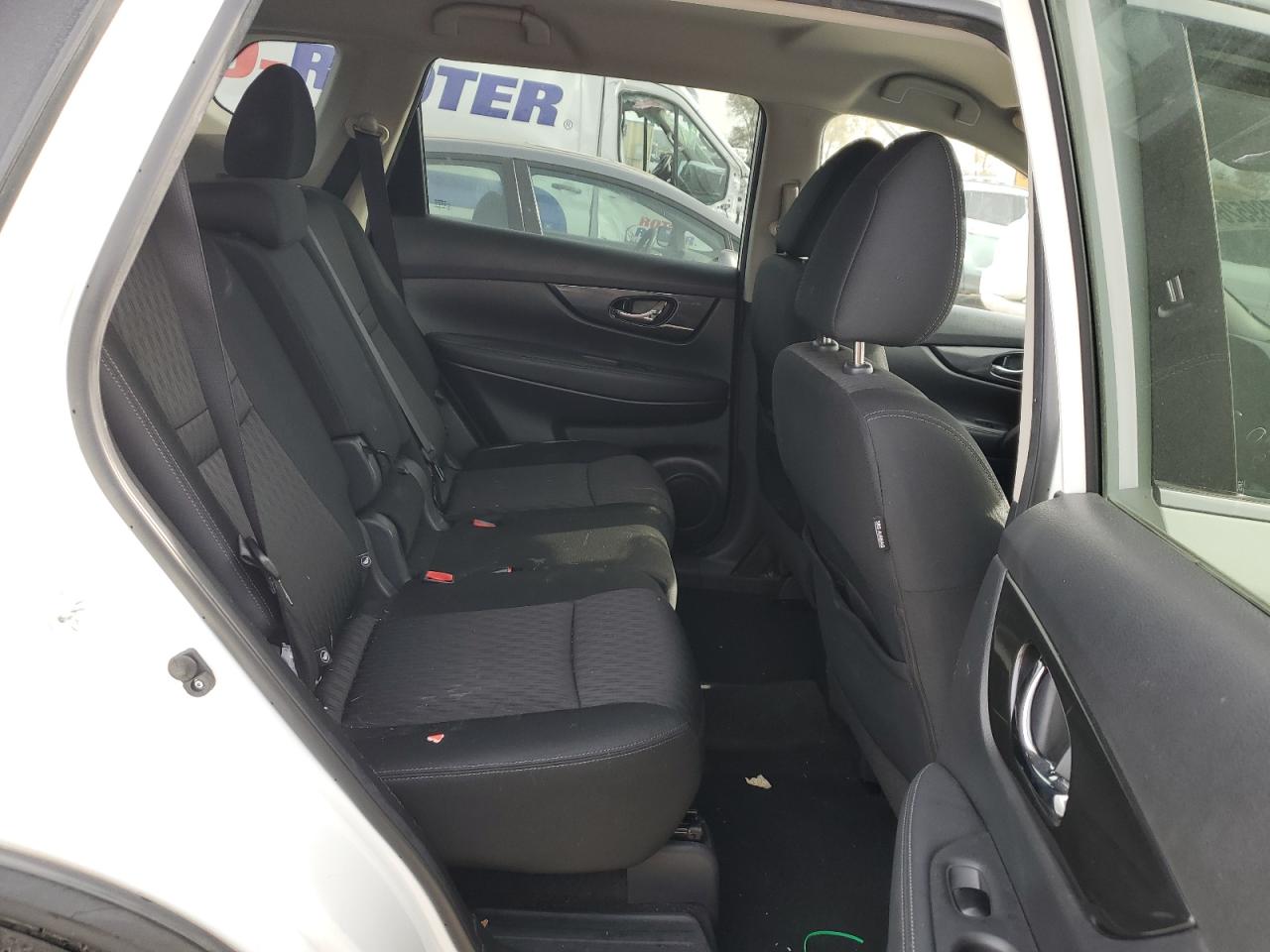 2019 Nissan Rogue - Image 10