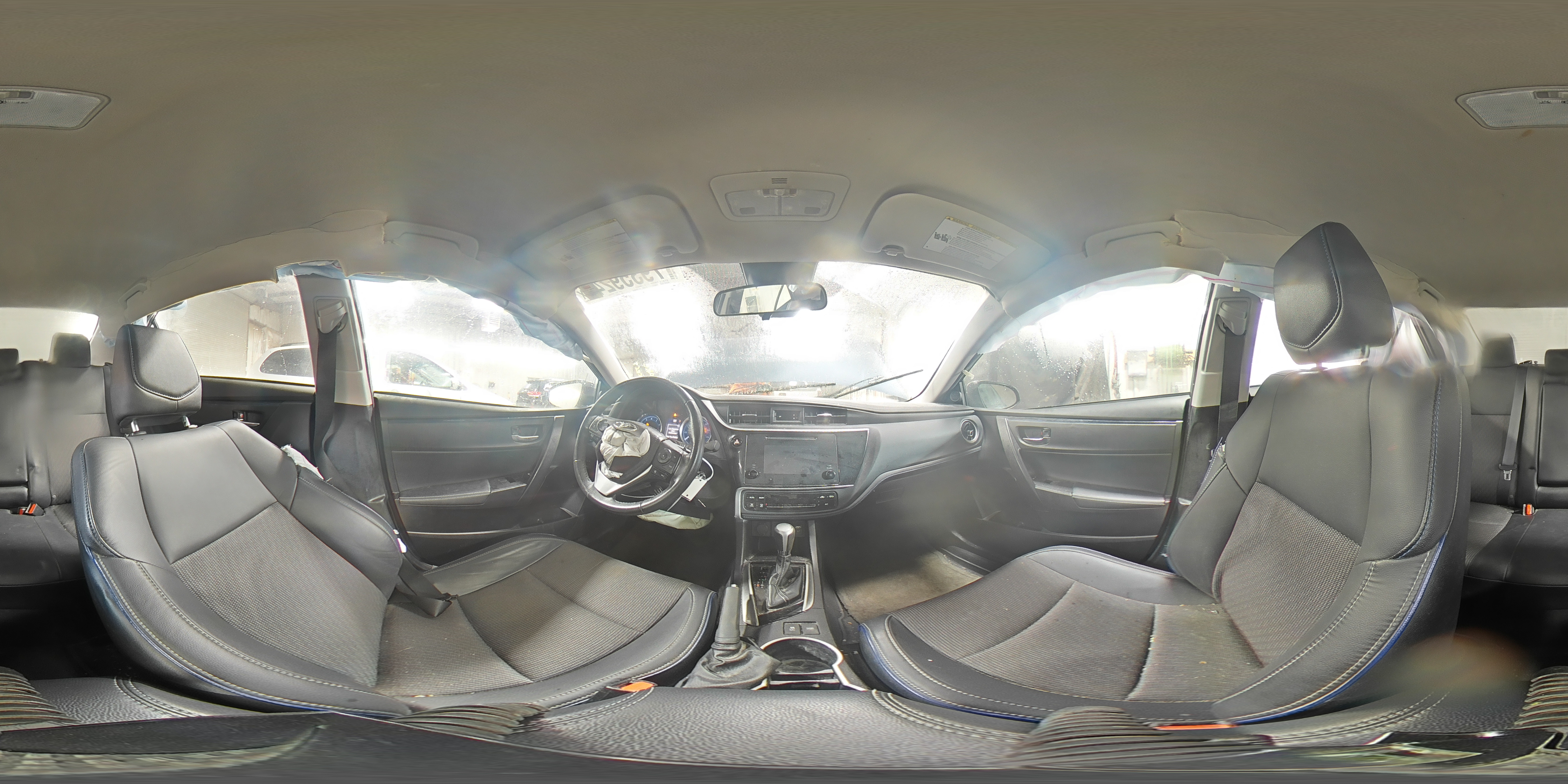 2018 Toyota Corolla - Image 14
