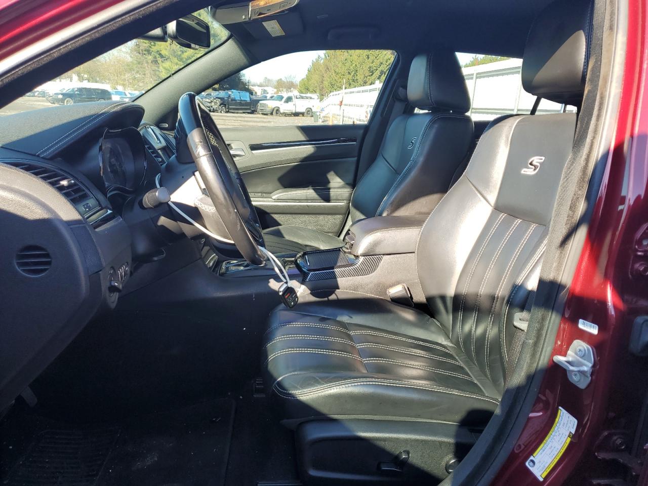 2019 Chrysler 300 - Image 7