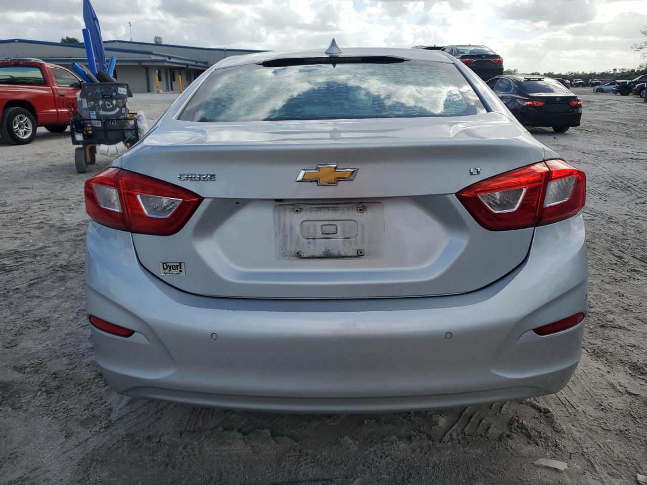 2017 Chevrolet Cruze Lt VIN: 1G1BE5SM5H7108598 Lot: 80534154