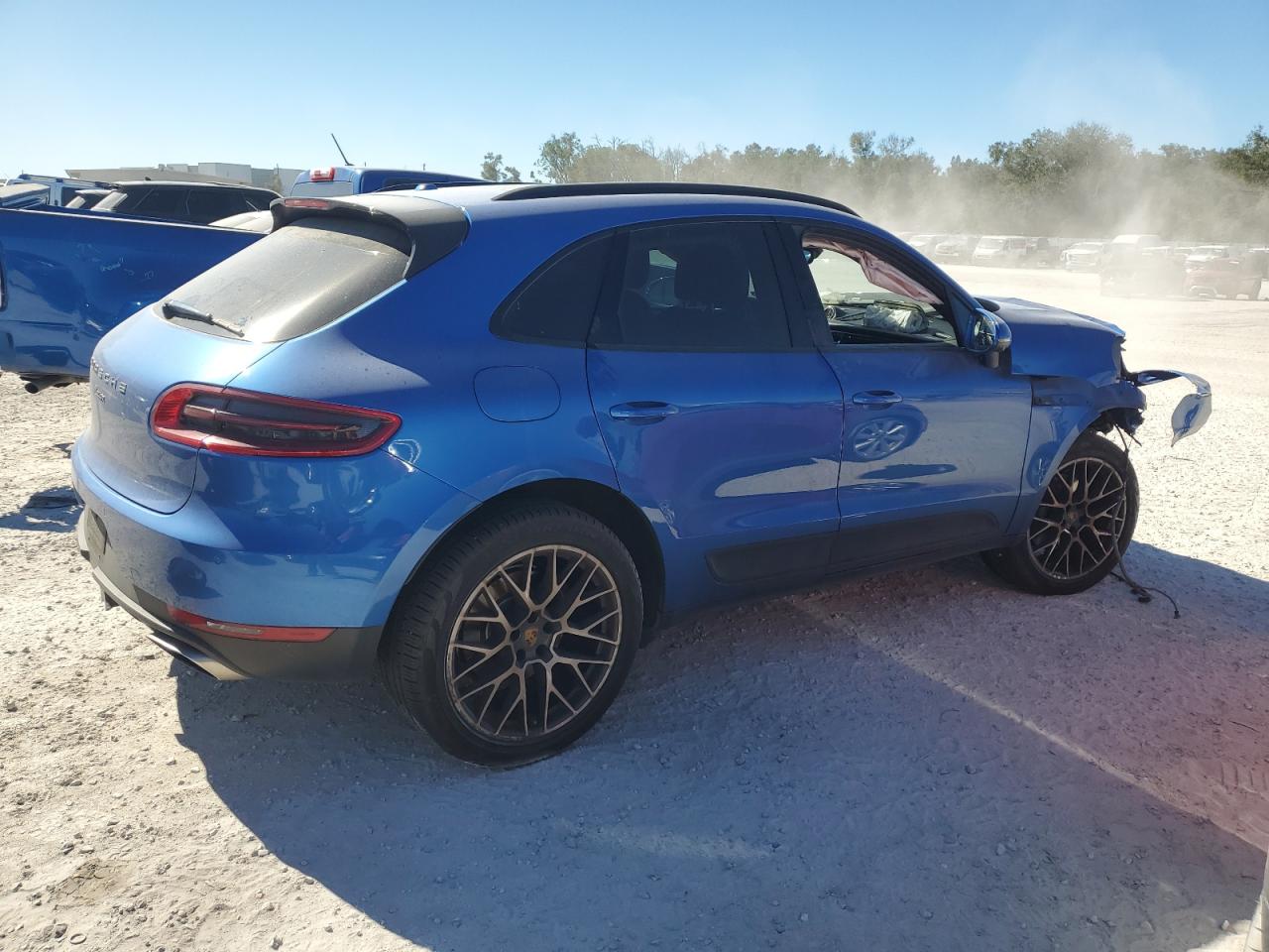 VIN WP1AA2A54JLB01760 2018 PORSCHE MACAN no.3