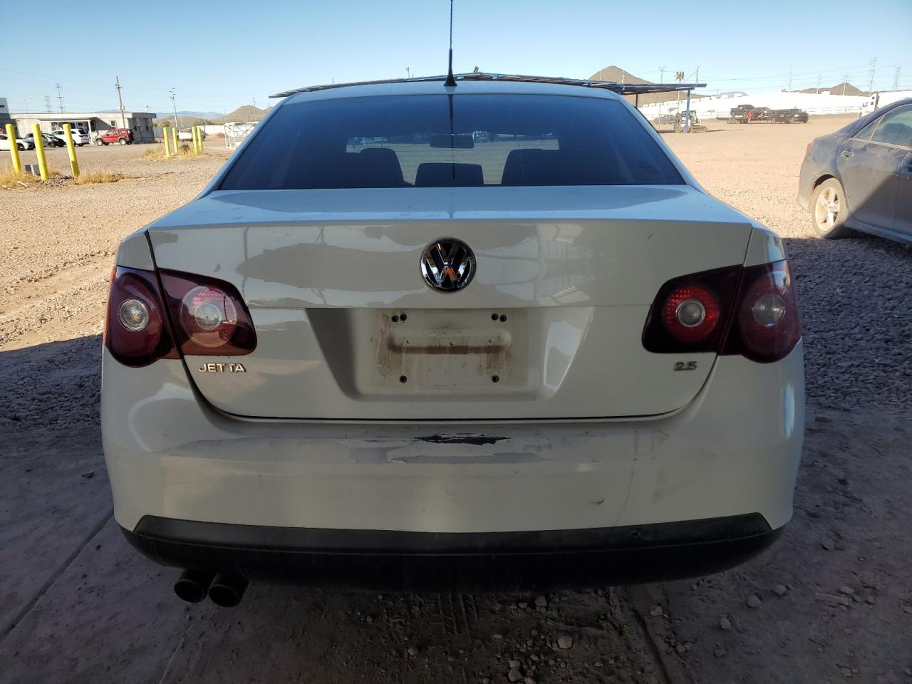 2010 Volkswagen Jetta - Image 6