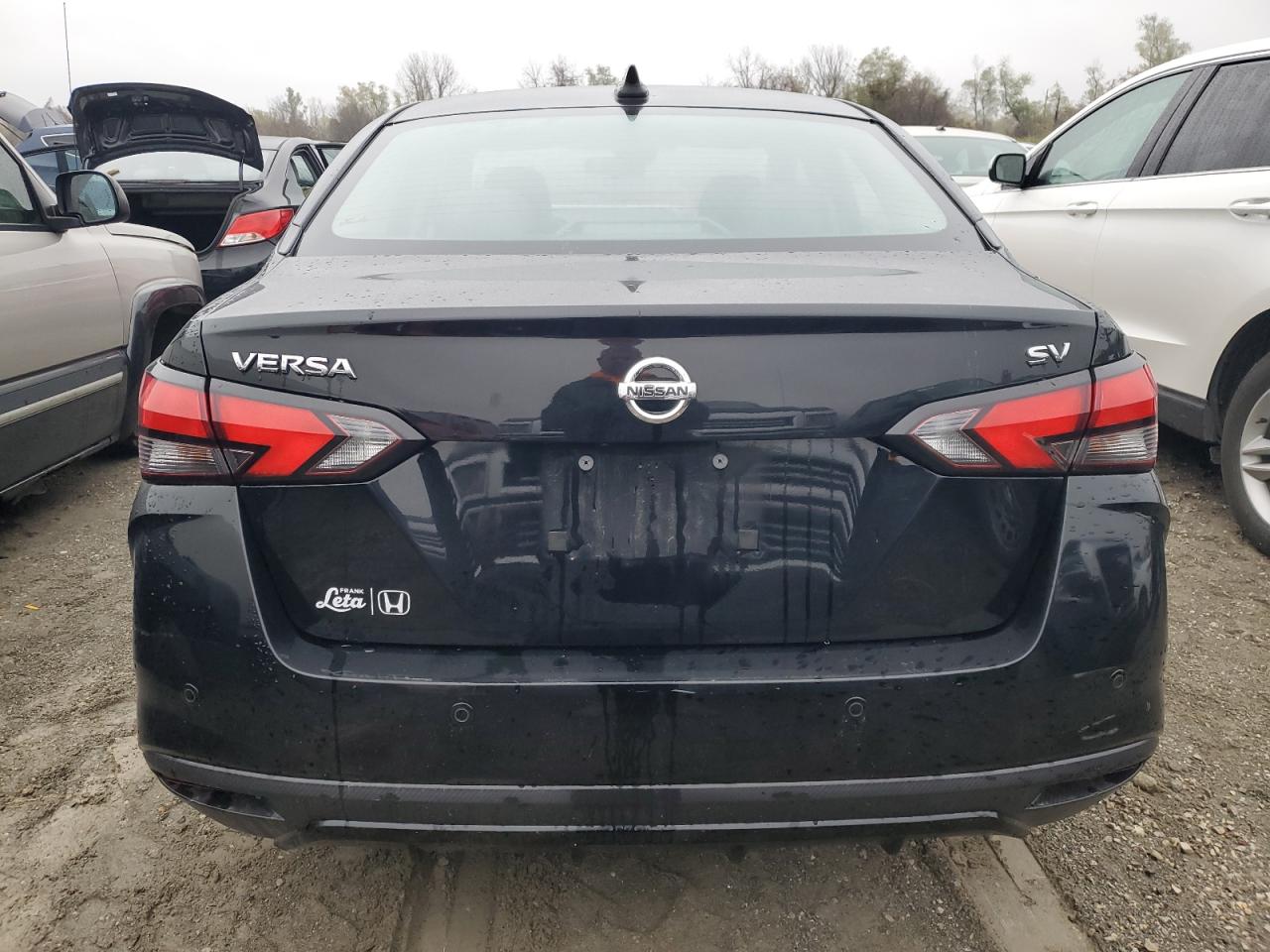 2020 Nissan Versa - Image 6