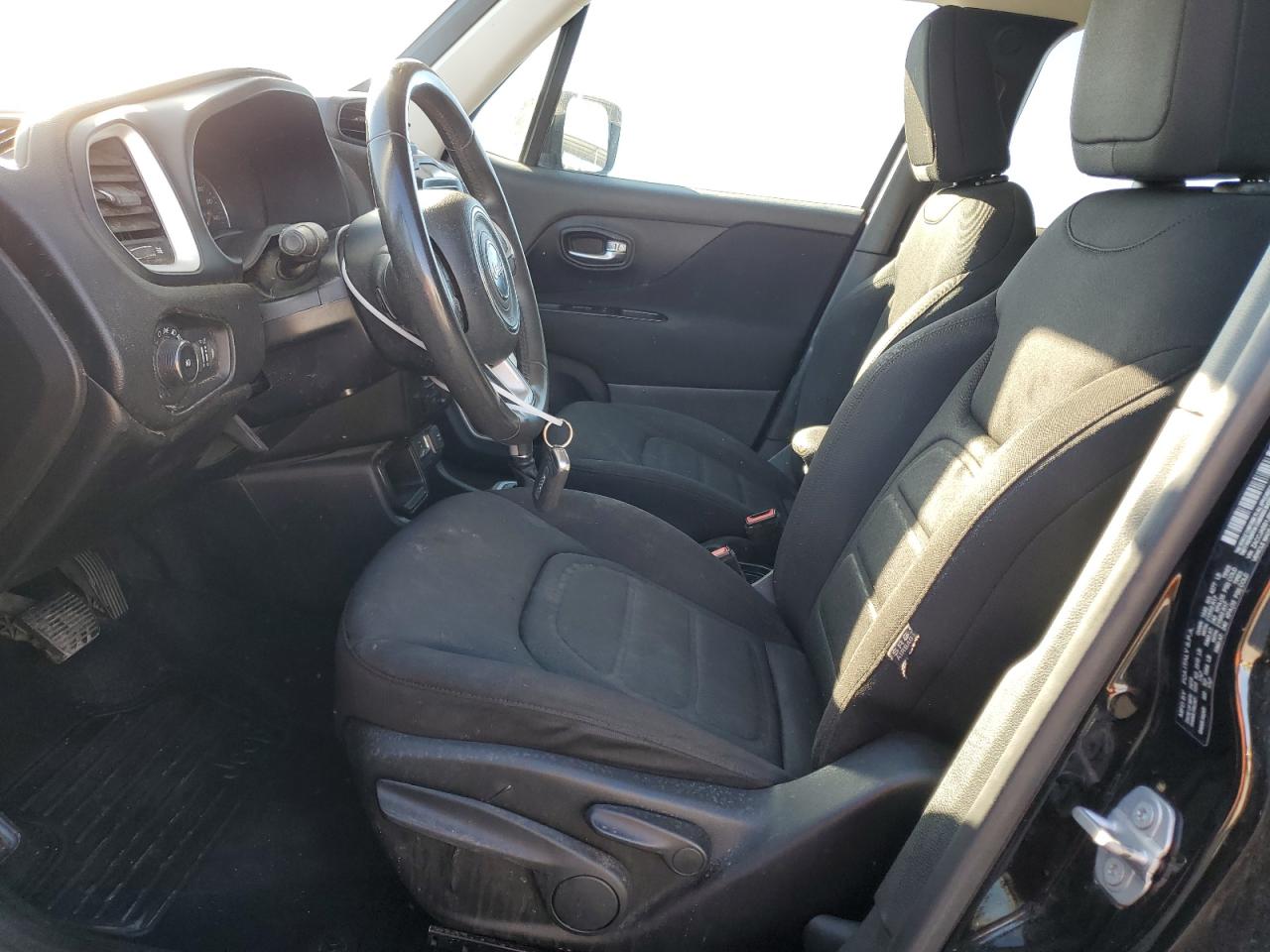 2018 Jeep Renegade - Image 7