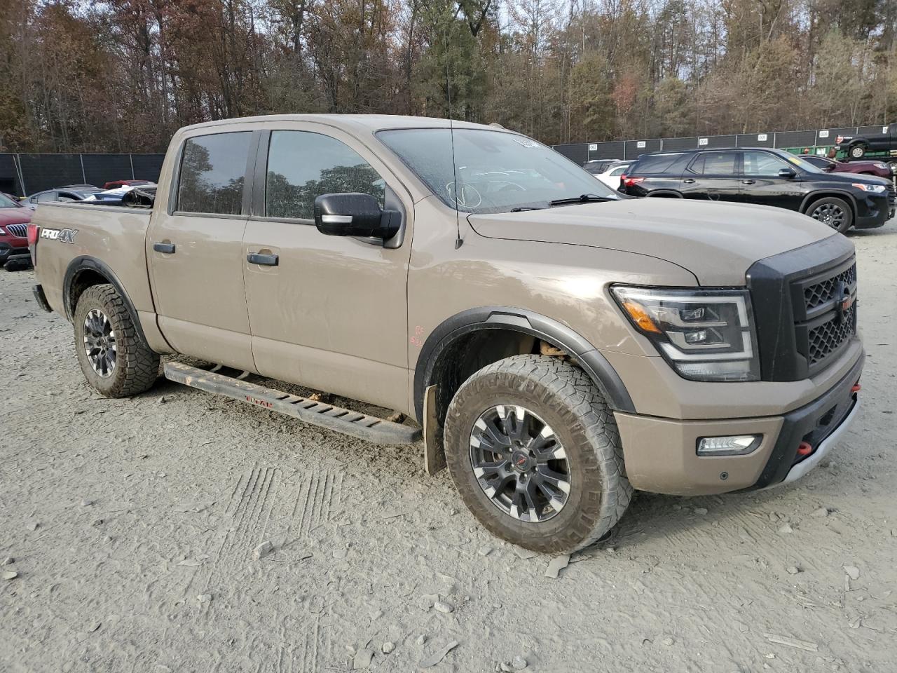 2021 Nissan Titan - Image 4