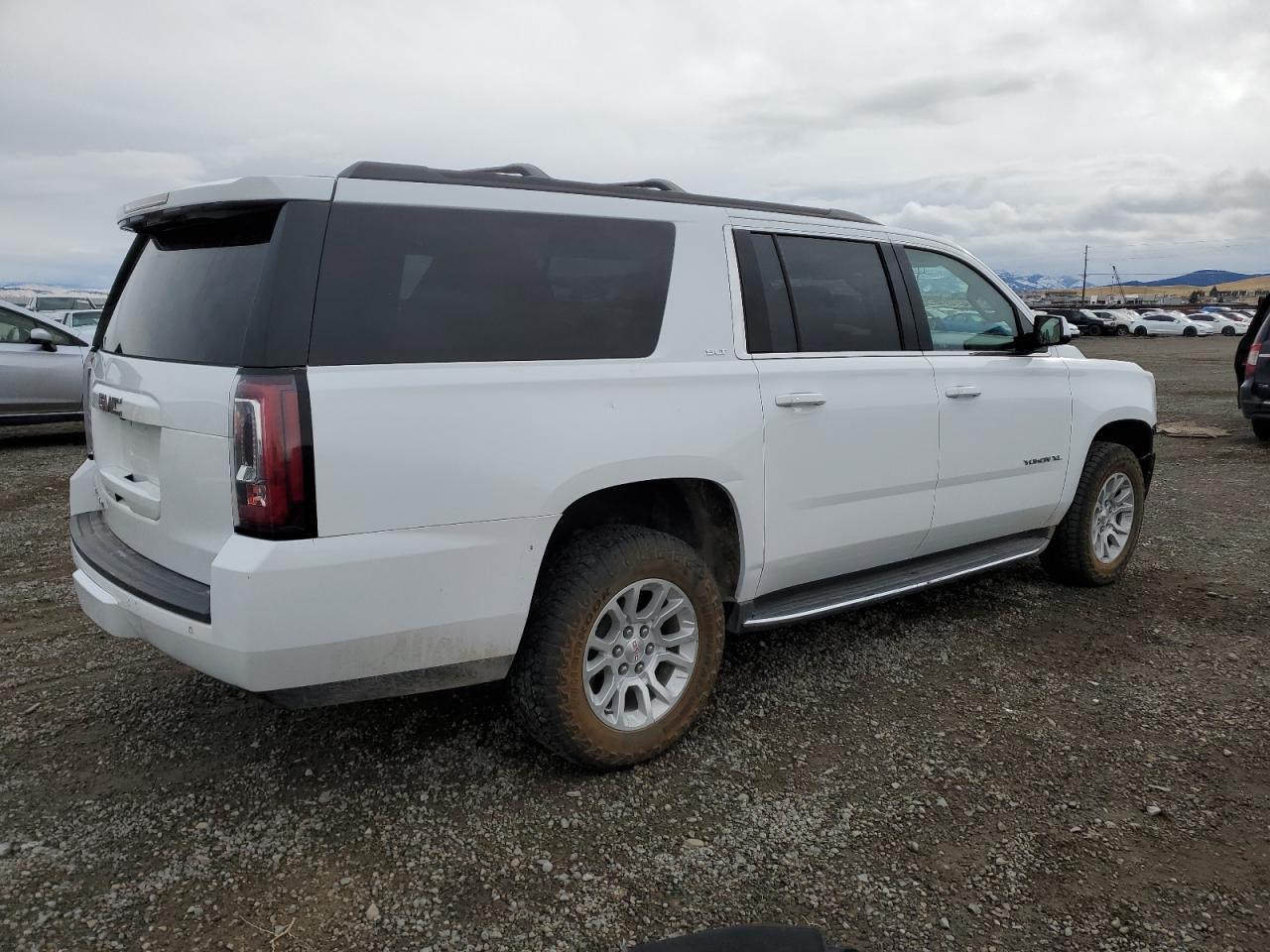 2018 GMC Yukon - Image 3