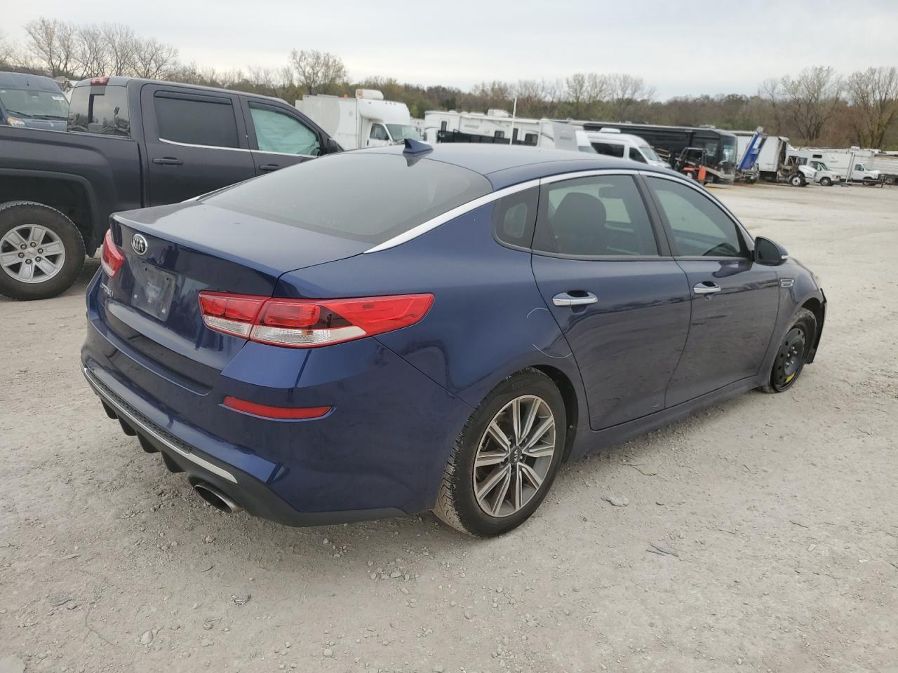 2019 Kia Optima - Image 3