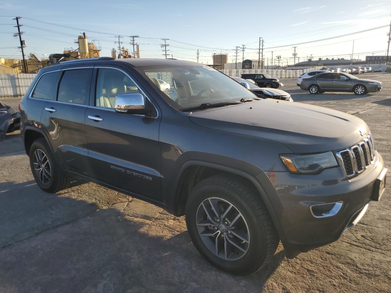 2018 Jeep Grand Cherokee - Image 4