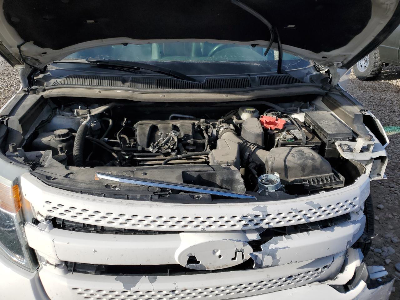 2015 Ford Explorer - Image 12