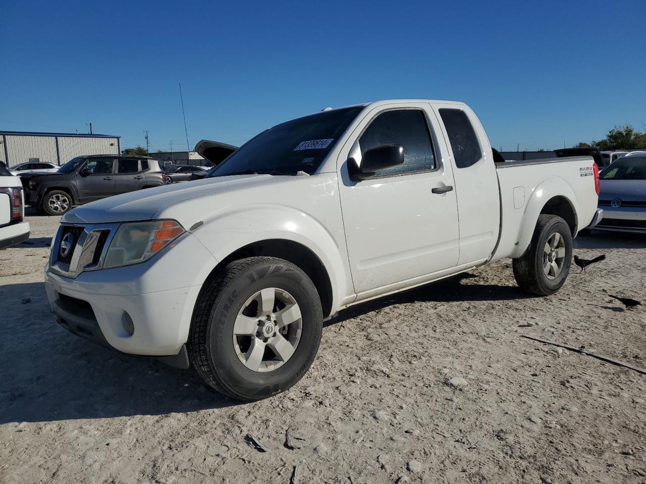 2013 Nissan Navara (Frontier) - Image 1