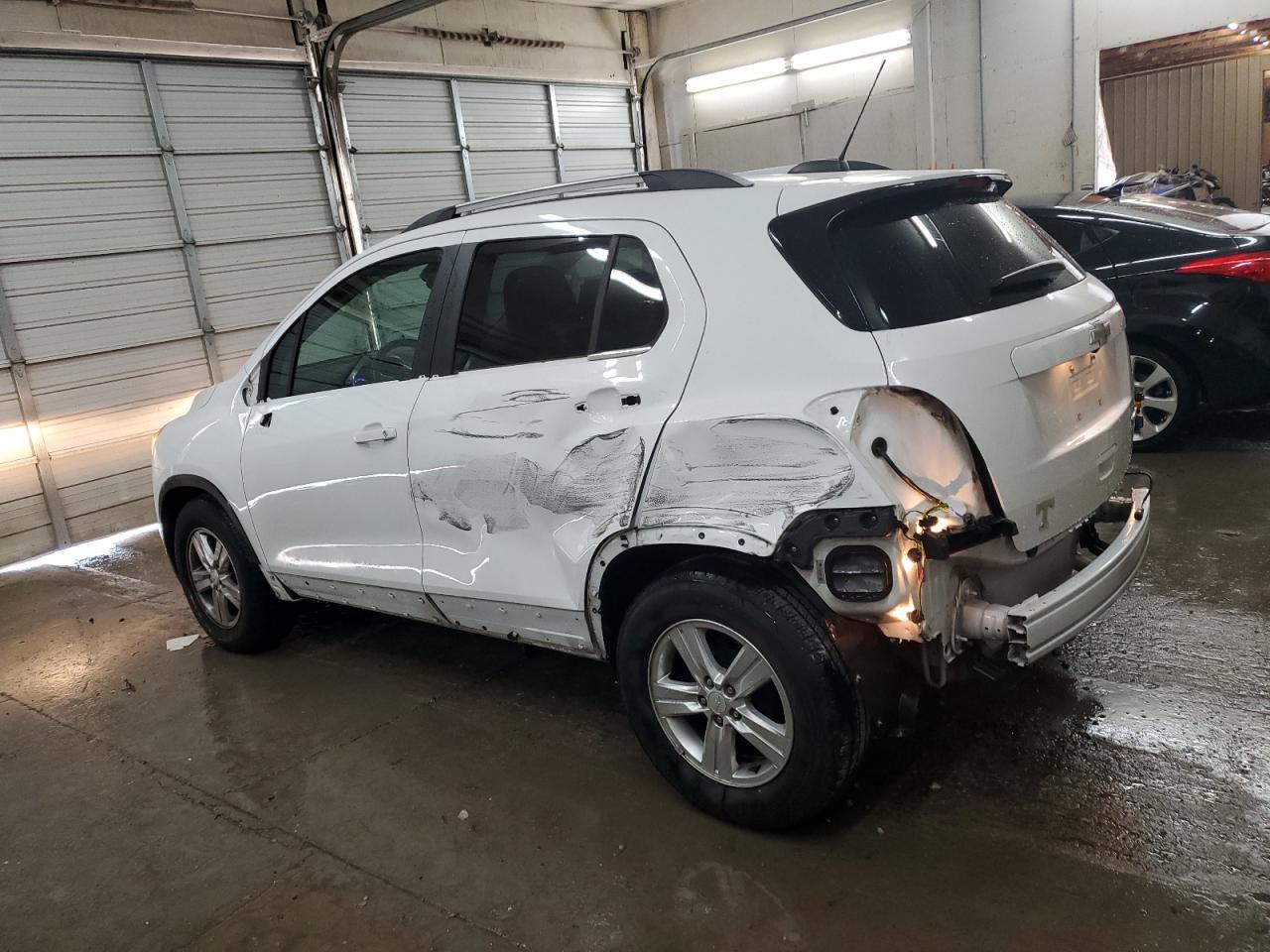 2015 Chevrolet Trax - Image 2