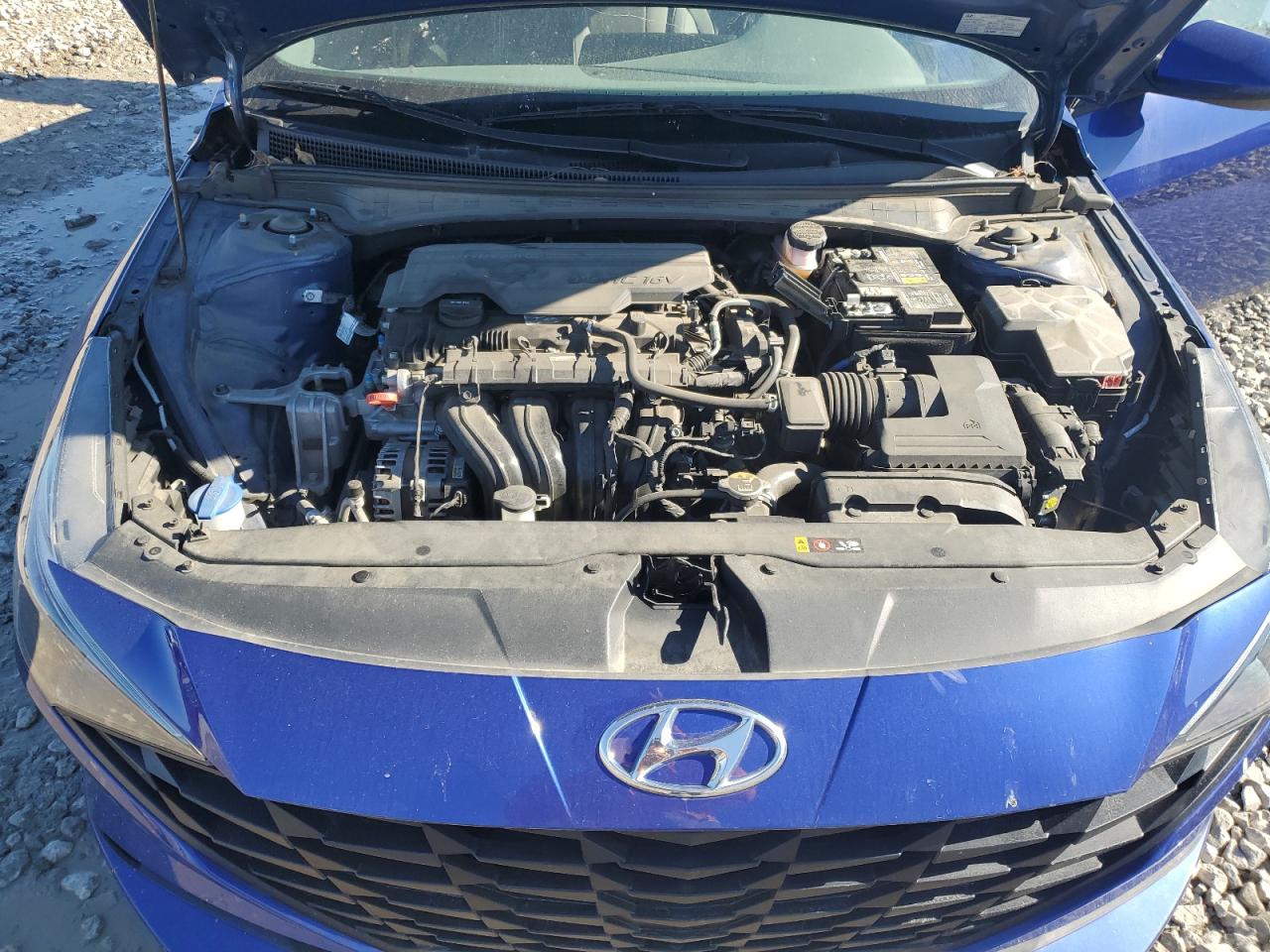 2021 Hyundai Elantra - Image 13