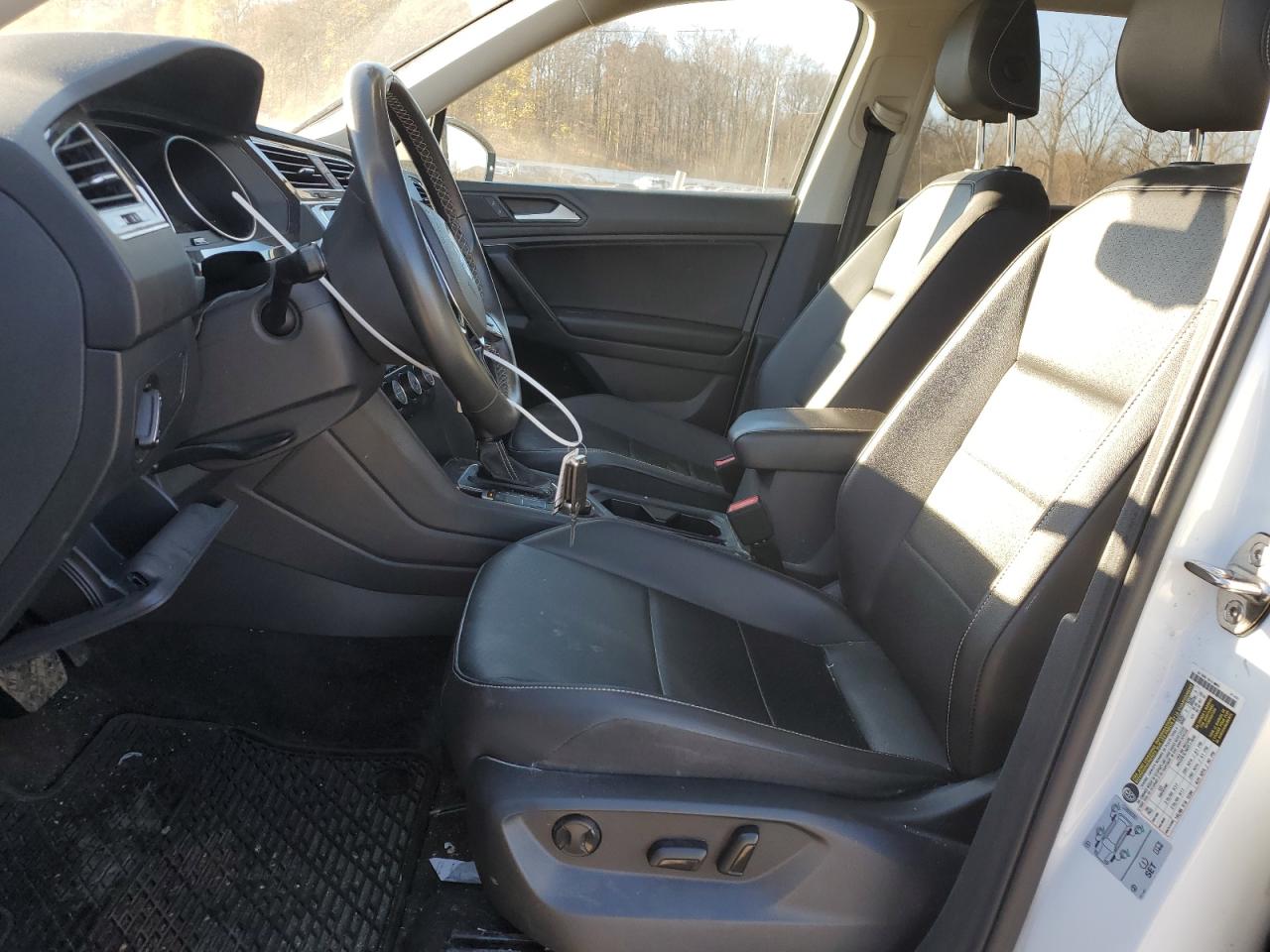 2021 Volkswagen Tiguan - Image 7