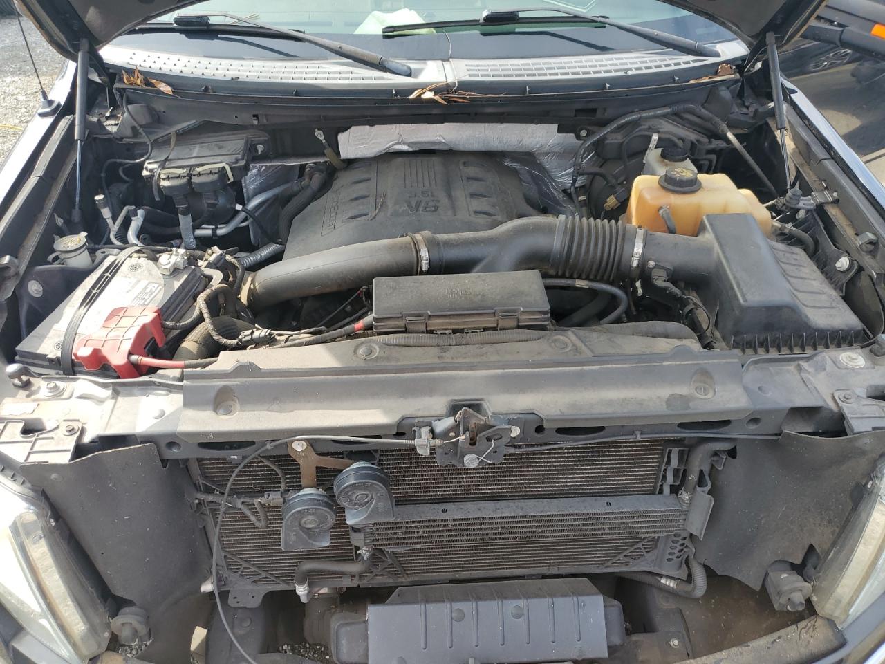 2011 Ford F-150 - Image 13